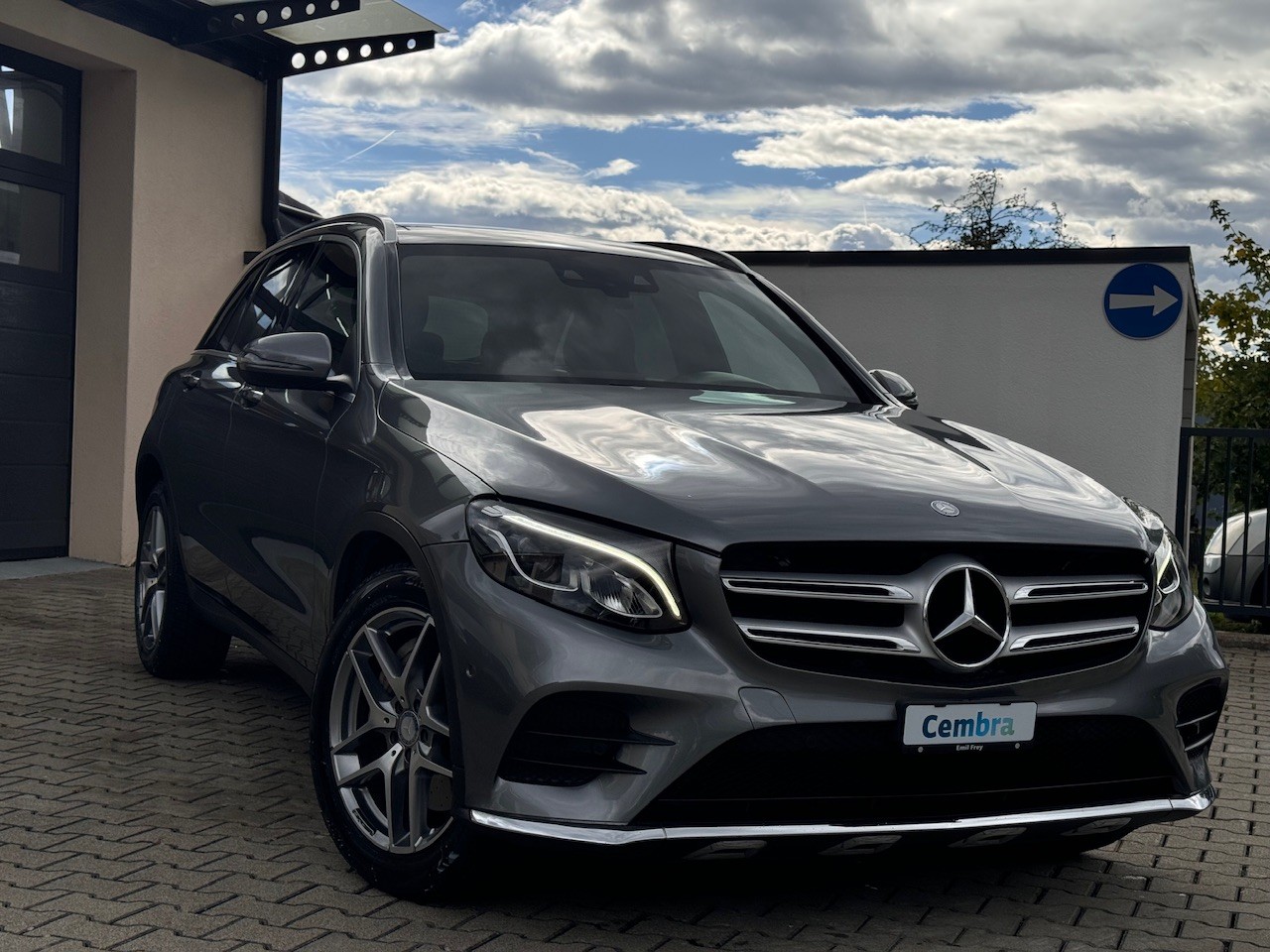 MERCEDES-BENZ GLC 250 AMG Line 4Matic 9G-Tronic