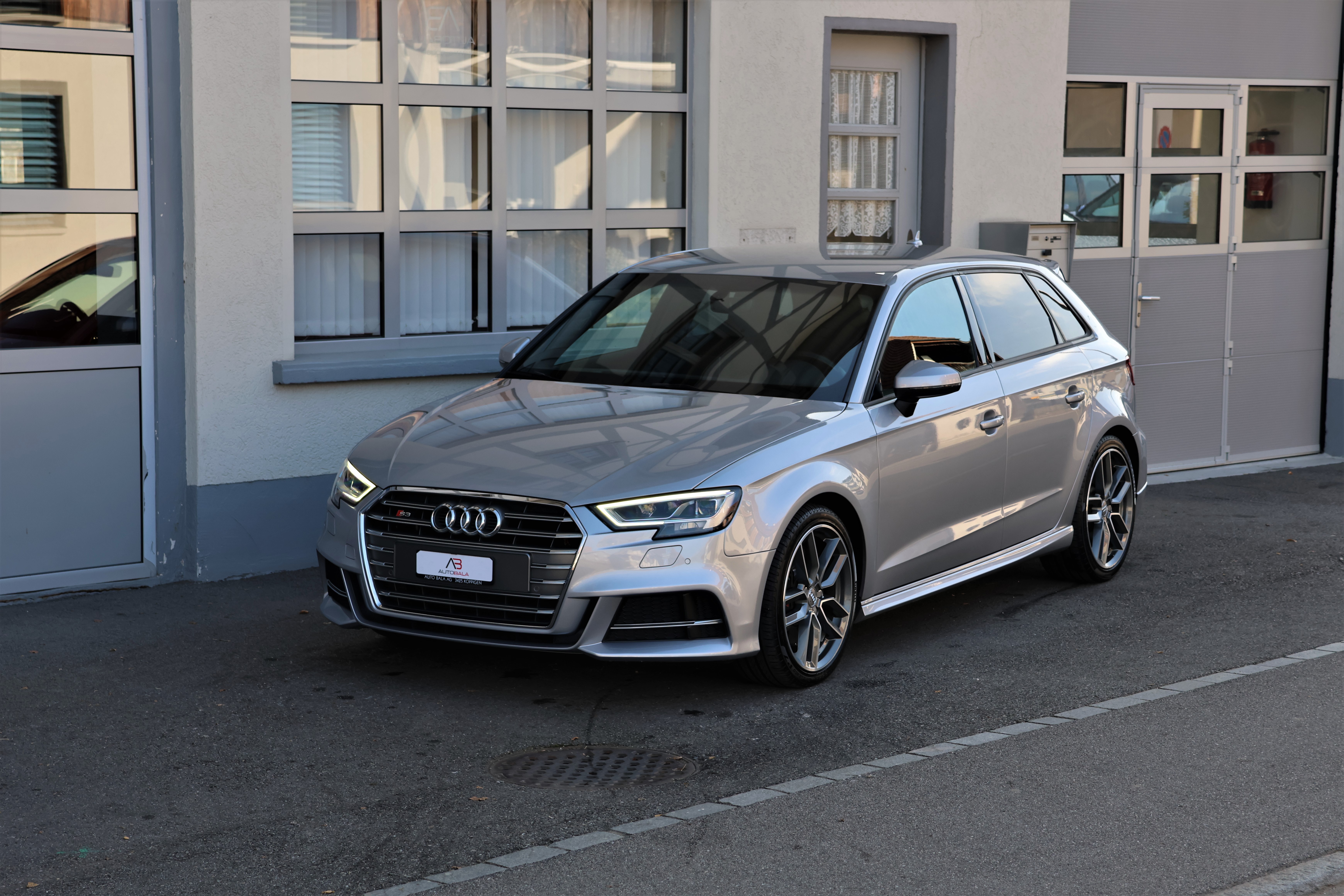 AUDI S3 Sportback 2.0 TFSI quattro 