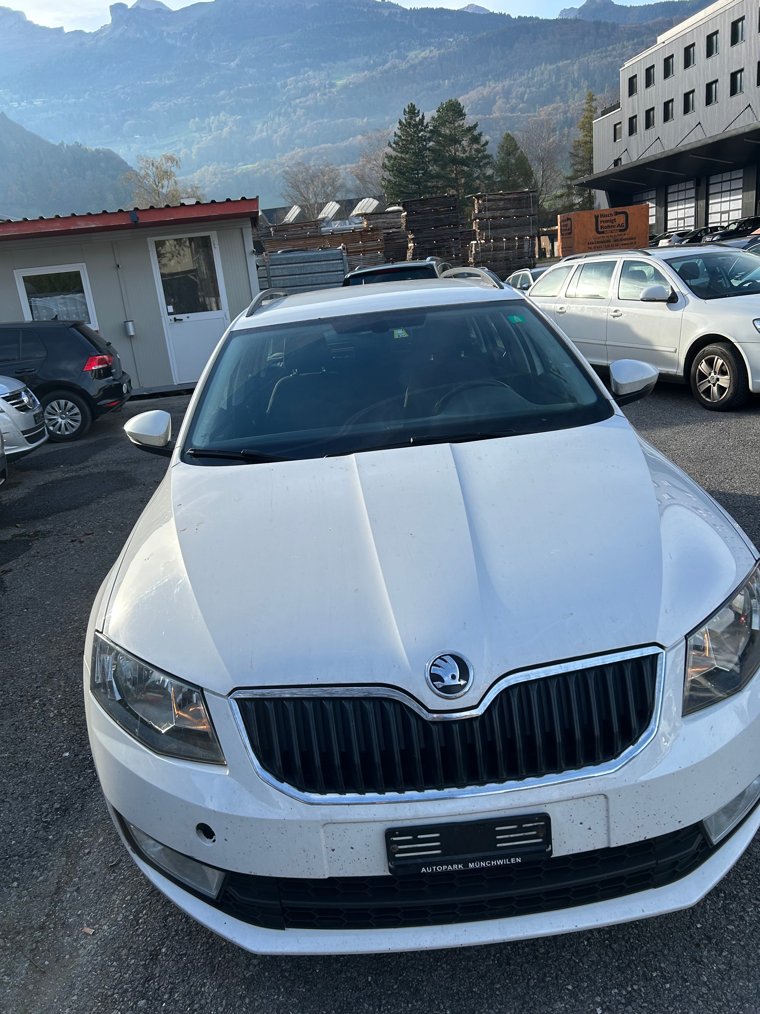 SKODA Octavia Combi 1.6 TDI GreenLine Fresh