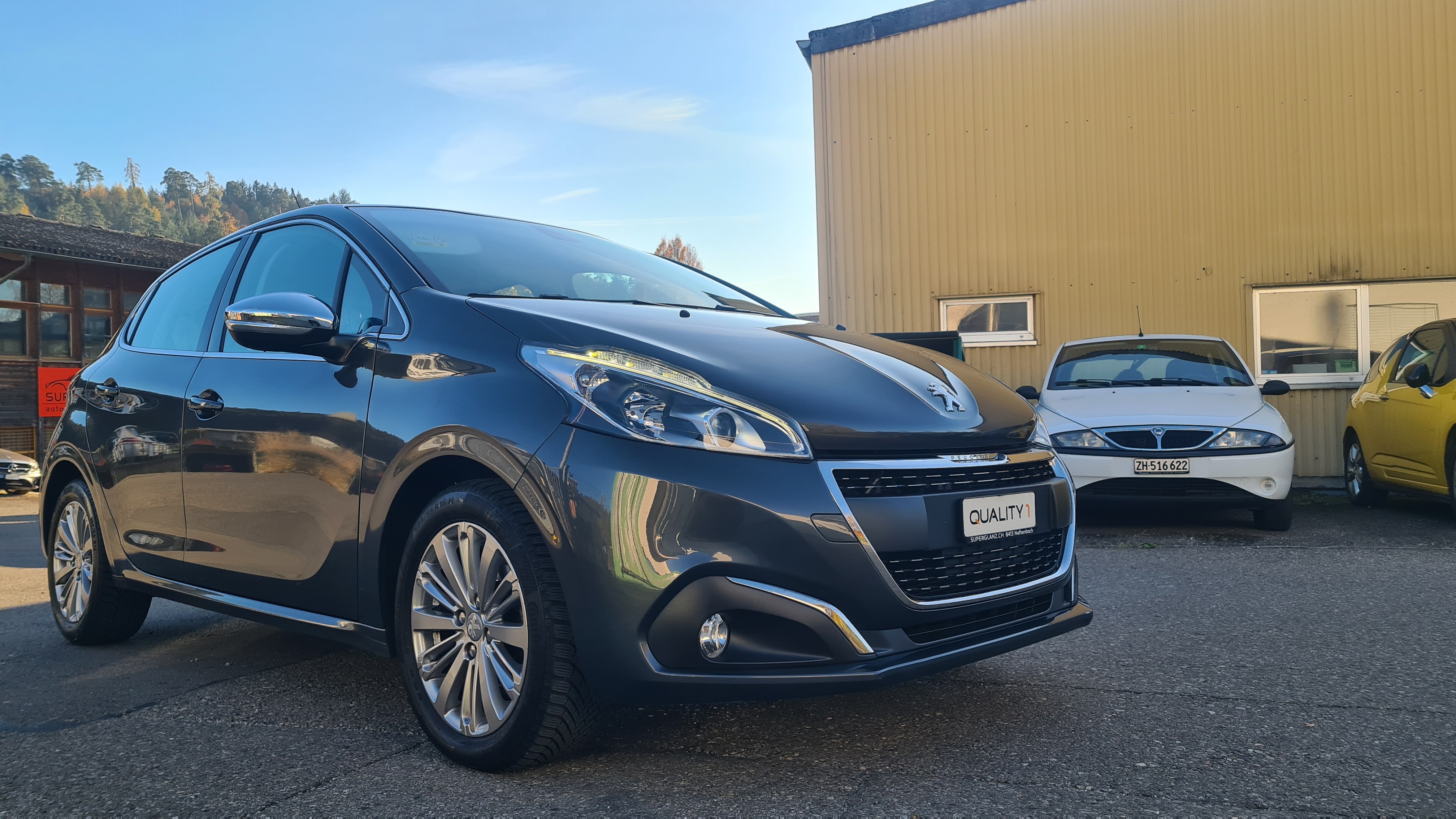 PEUGEOT 208 1.2 PureTech Allure EAT6