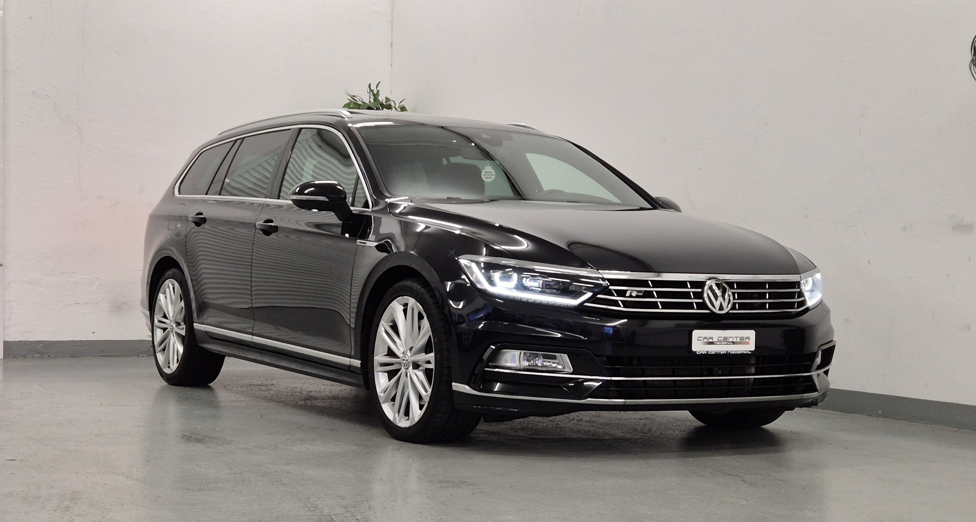 VW Passat Variant 2.0 TDI BMT High. DSG 4Motion R-LINE