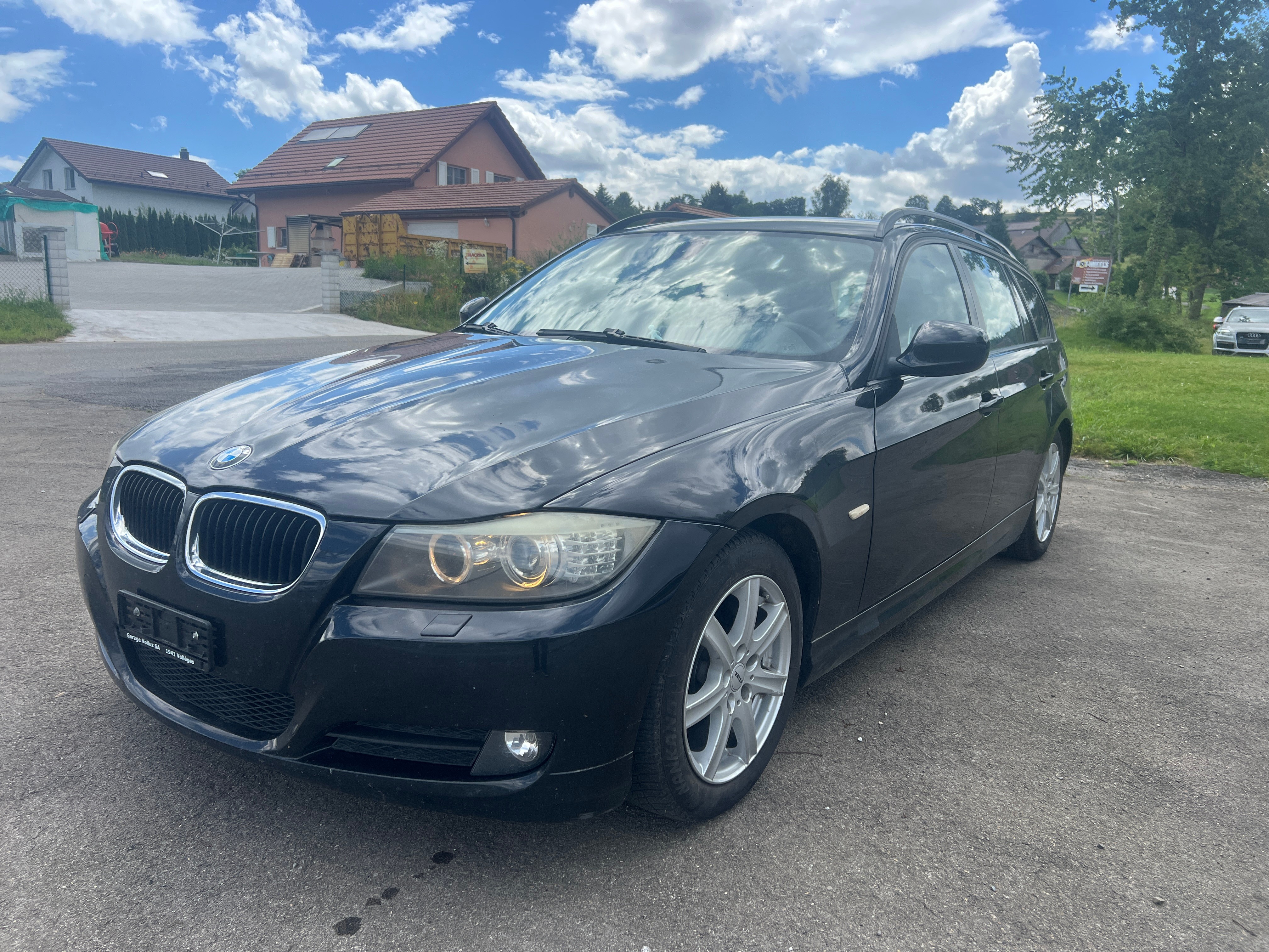 BMW 320i Touring Access