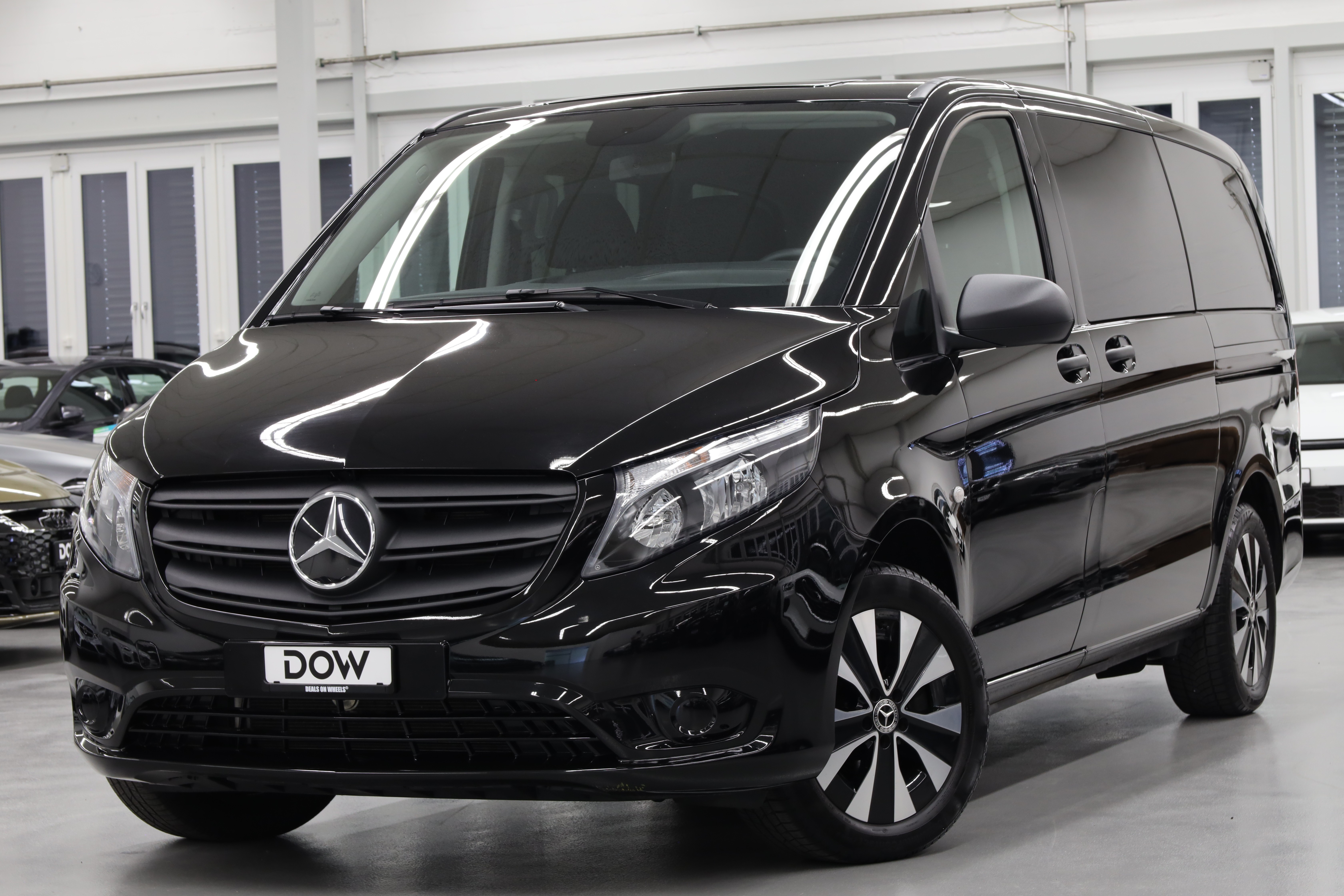 MERCEDES-BENZ Vito 116 CDI Select Tourer Lang 4Matic 9G-Tronic