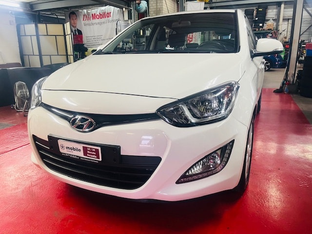 HYUNDAI i20 1.4 Style Automatic