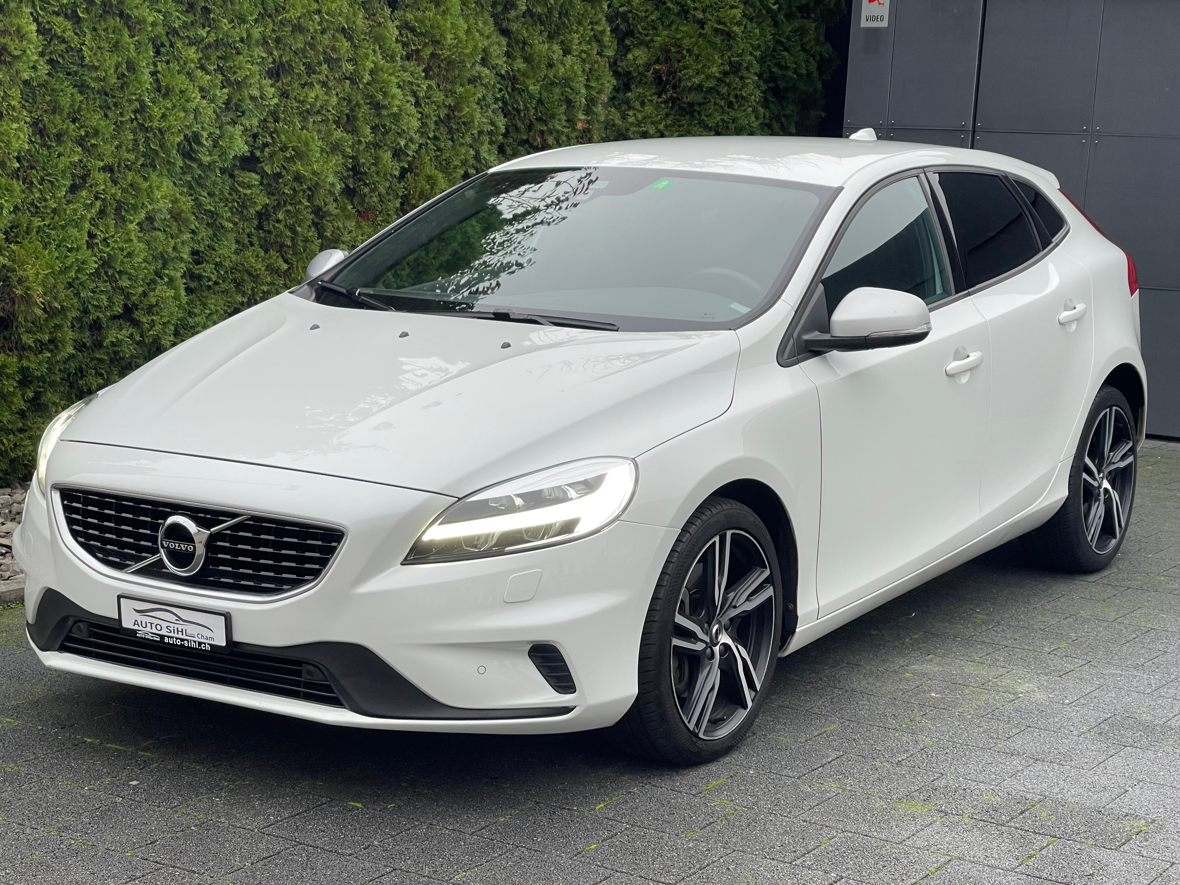 VOLVO V40 D2 Dynamic Edition Geartronic