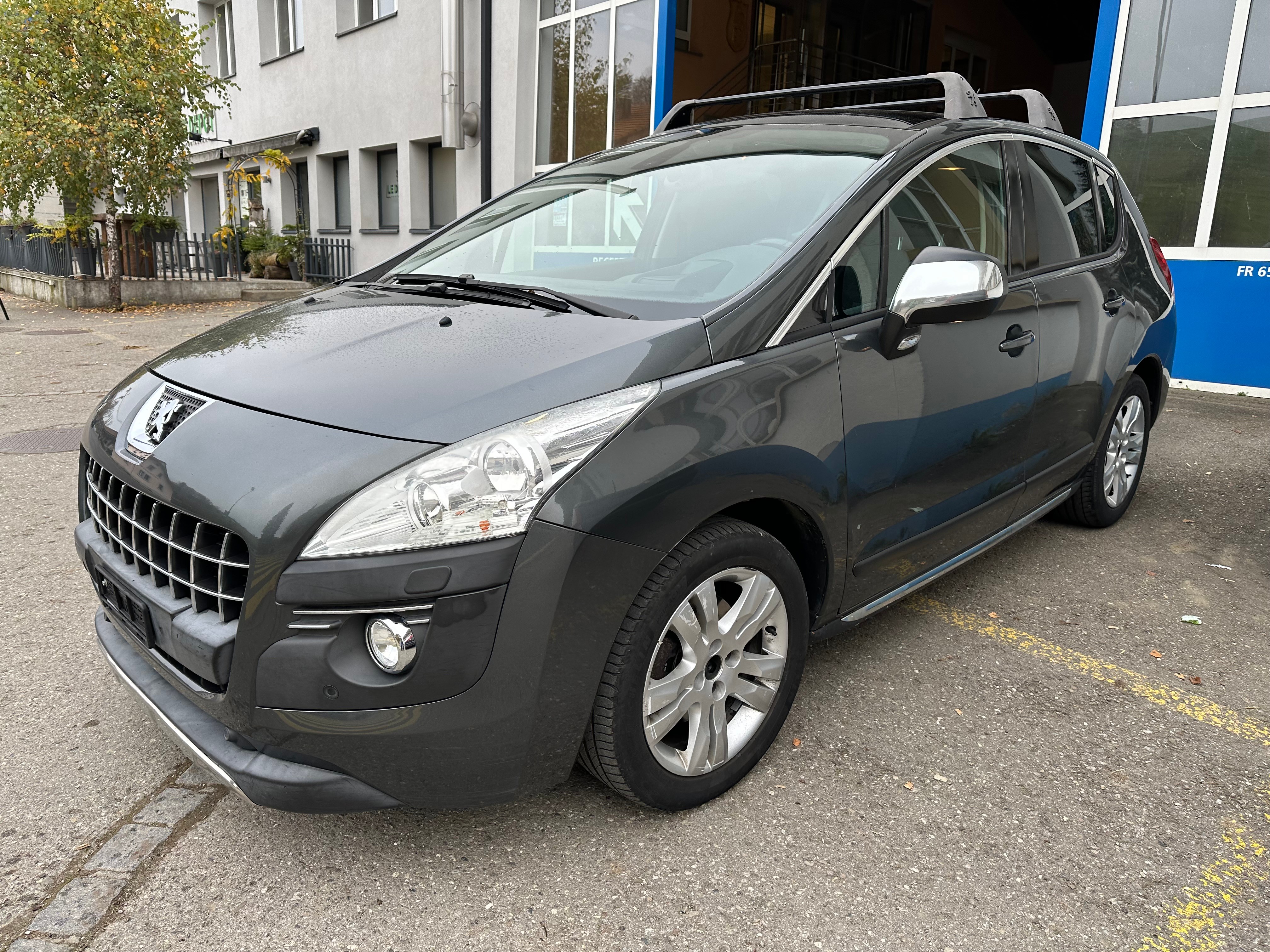 PEUGEOT 3008 1.6 16V T Sport