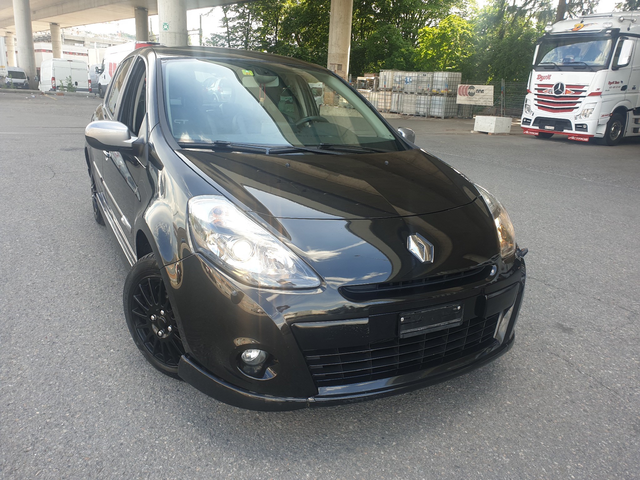 RENAULT Clio 2.0 16V GT