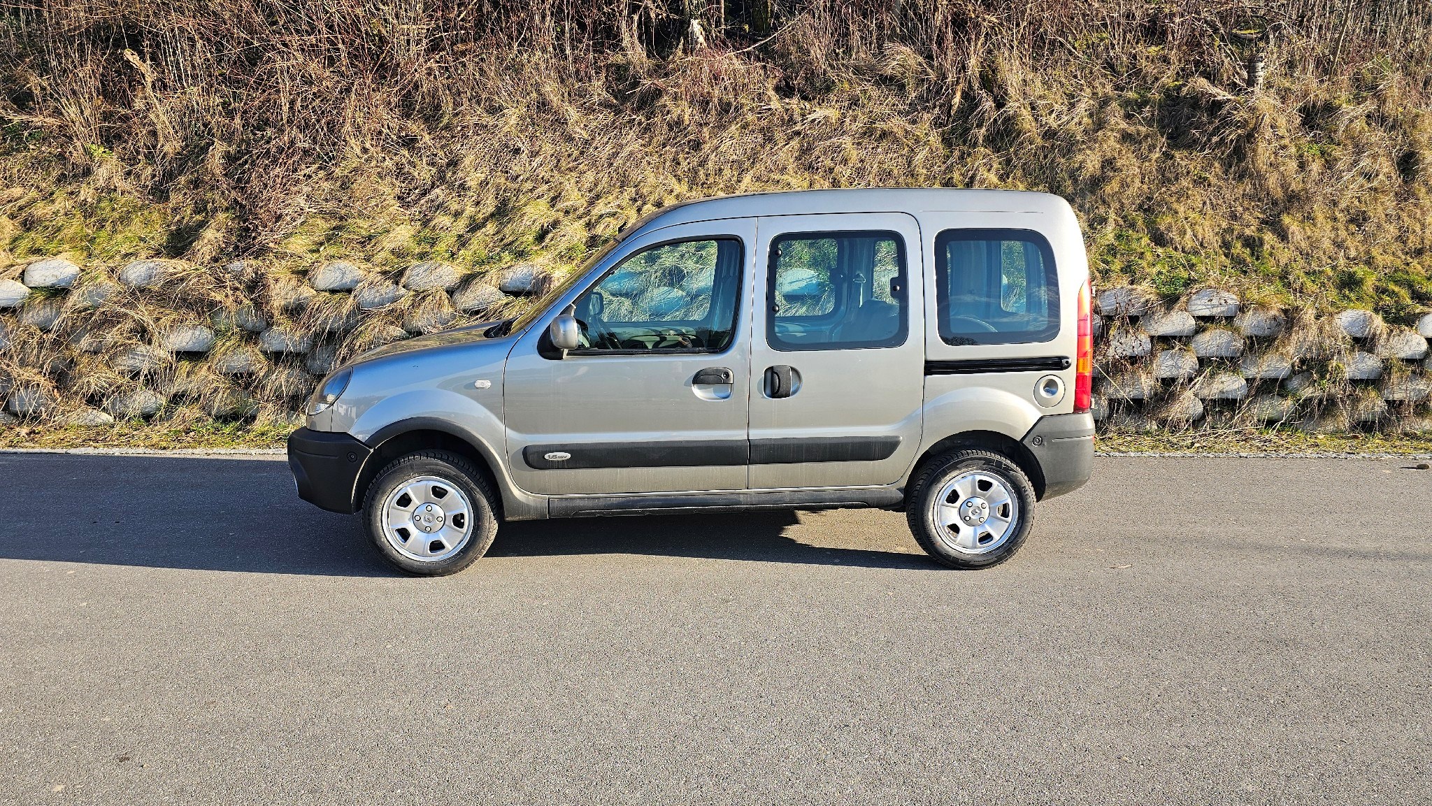 RENAULT Kangoo 1.6 16V Privilège 4x4