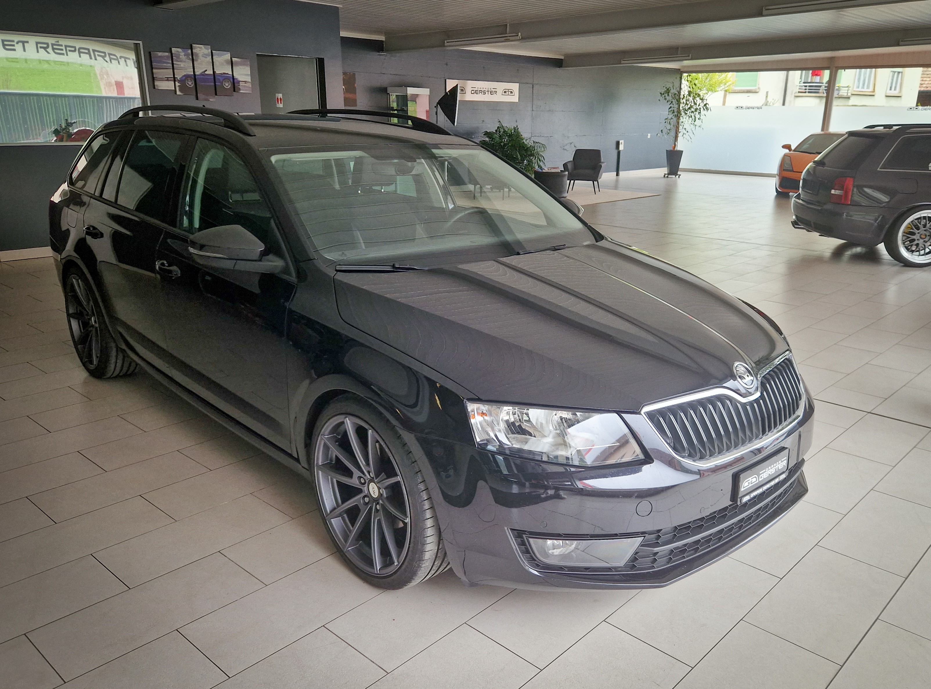 SKODA Octavia Combi 2.0 TDI Swiss Joy 4x4