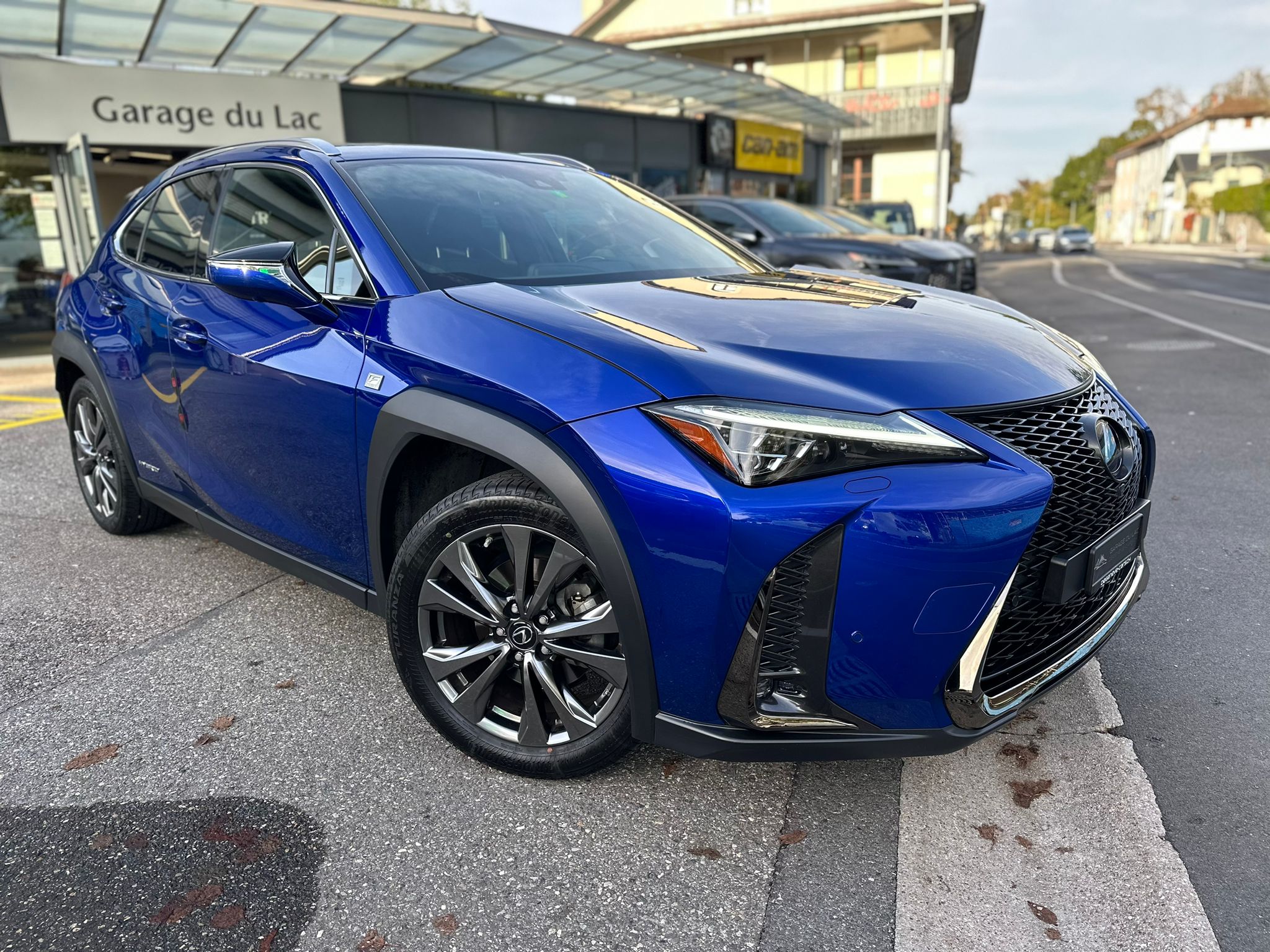 LEXUS UX 250h F Sport AWD Automatic