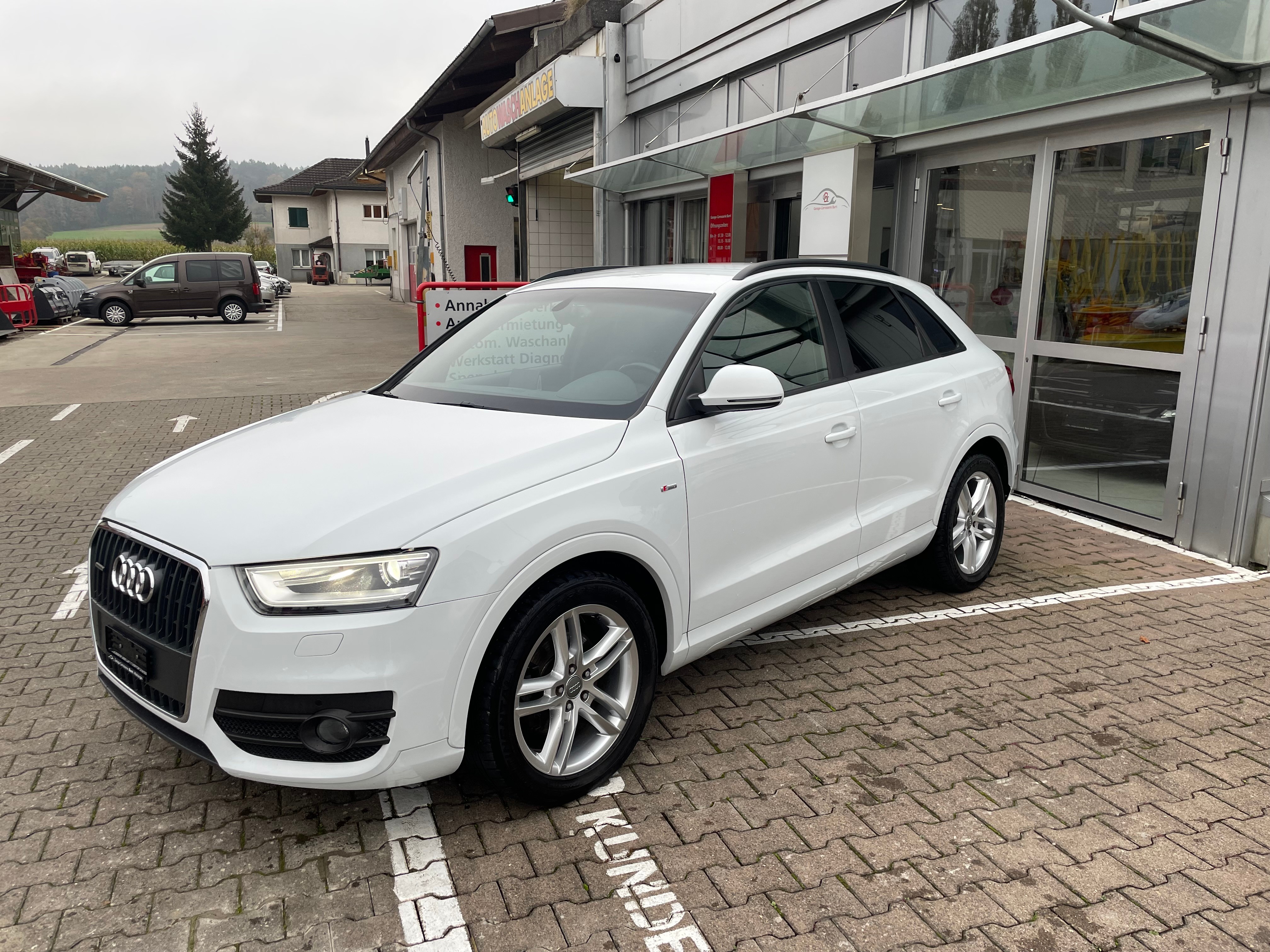 AUDI Q3 2.0 TFSI quattro S-tronic