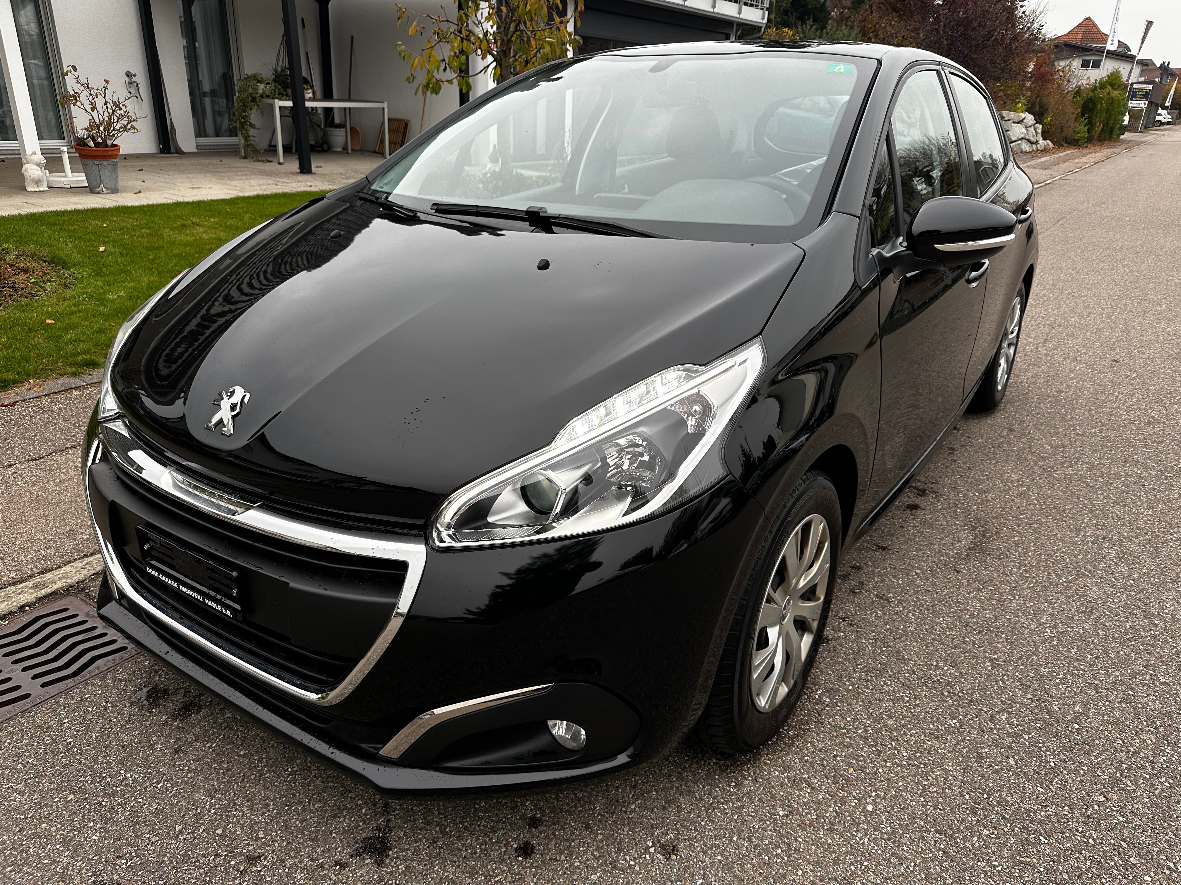 PEUGEOT 208 1.2 PureTech Active