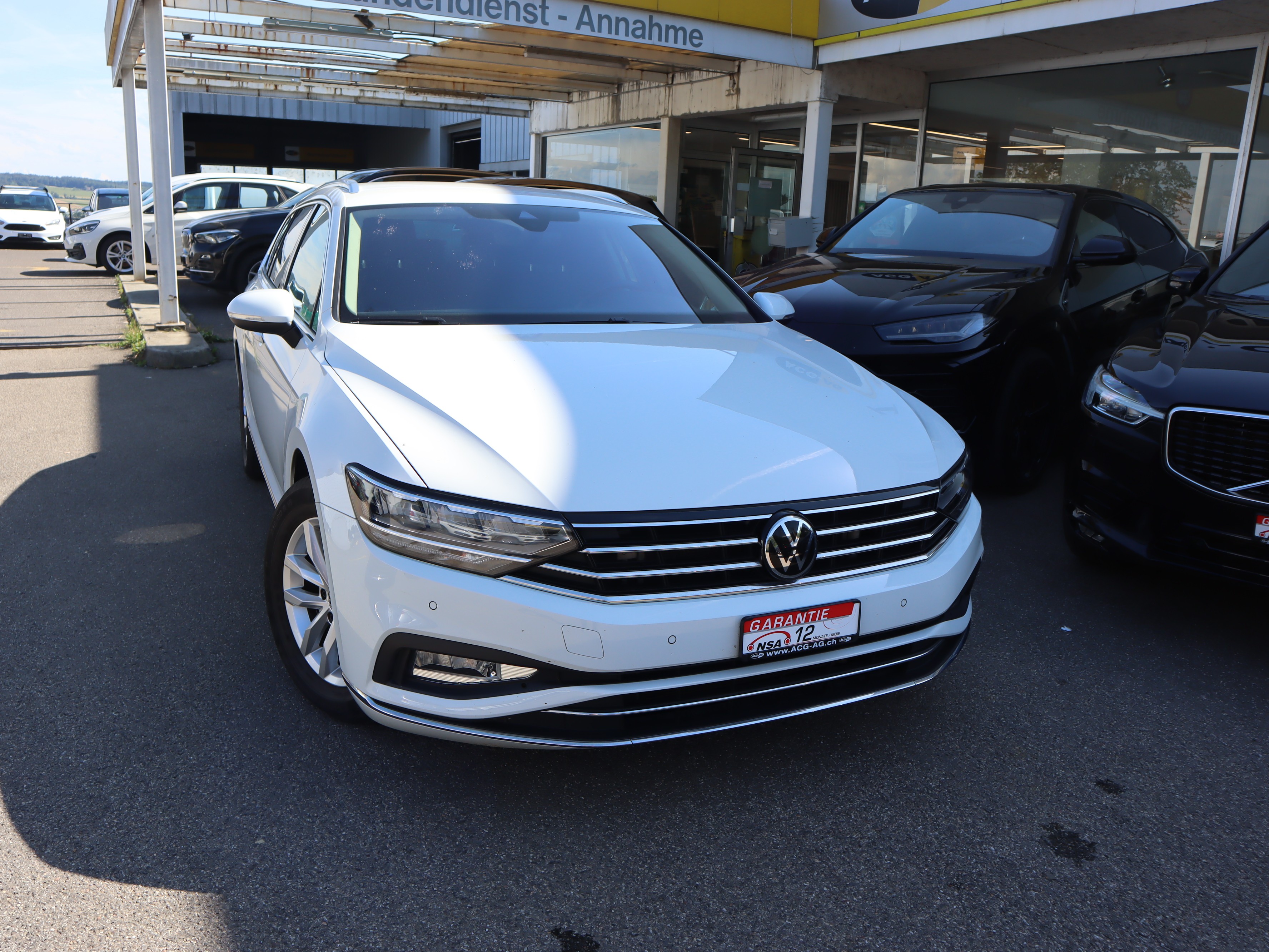 VW Passat 2.0 TDI BMT Elegance 4Motion DSG ** 200 Ps ** Leder Alcantara ** Gr-Navi mit RF-Kamera ** Anhängerkupplung **