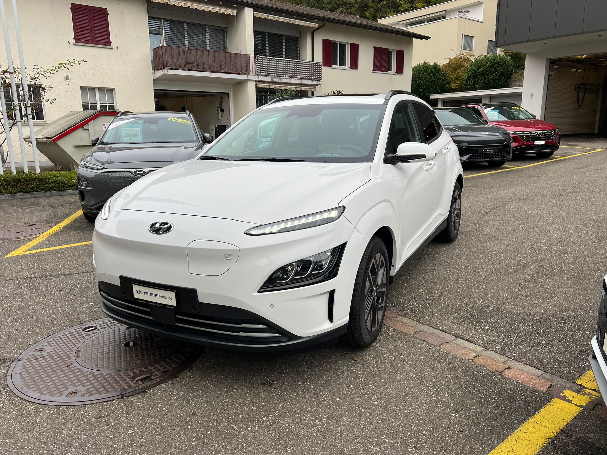 HYUNDAI Kona EV Vertex (Eco Comfort)