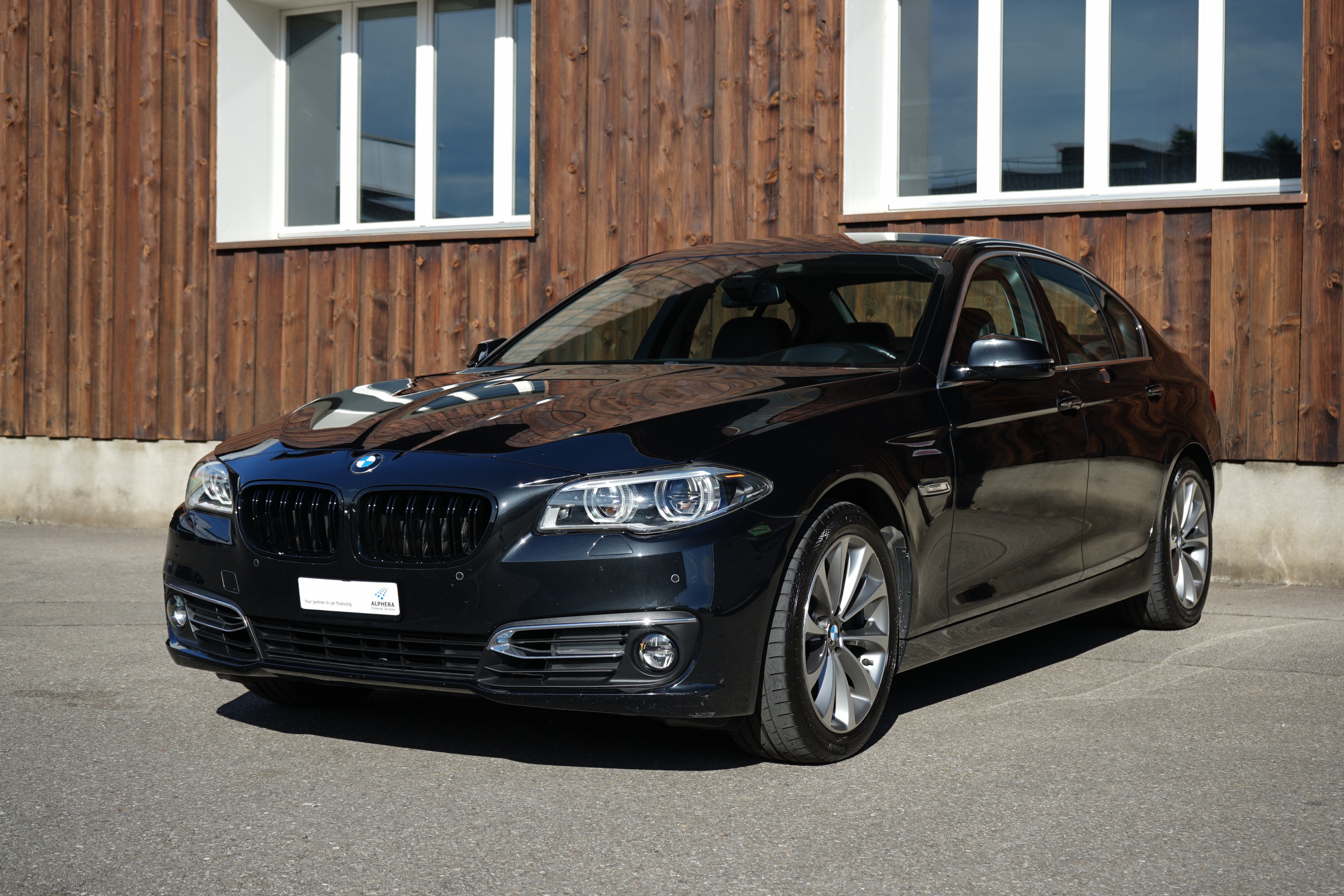 BMW 530d xDrive Platinum Luxury Ed. Steptronic