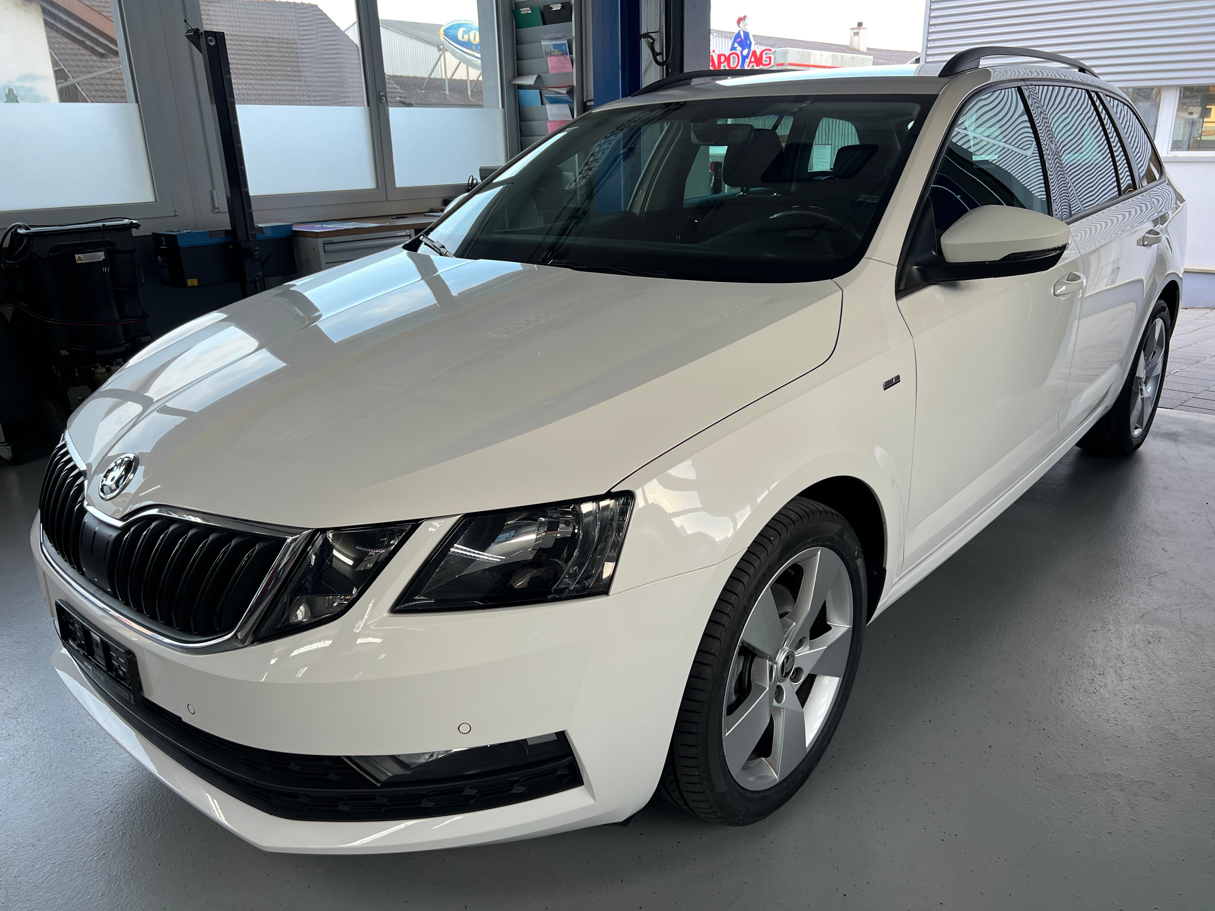 SKODA Octavia Combi 1.0 TSI Clever DSG