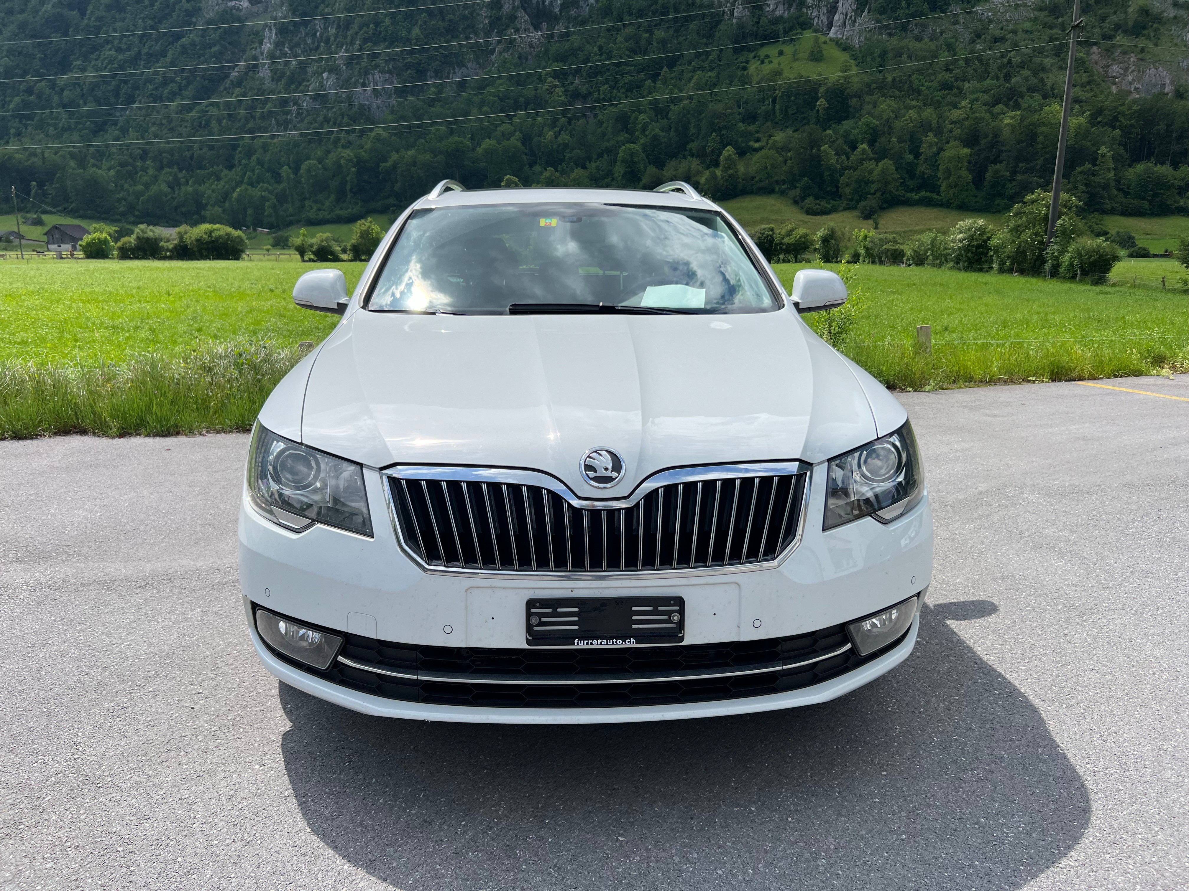 SKODA Superb Combi 2.0 TDi Laurin & Klement 4x4 DSG