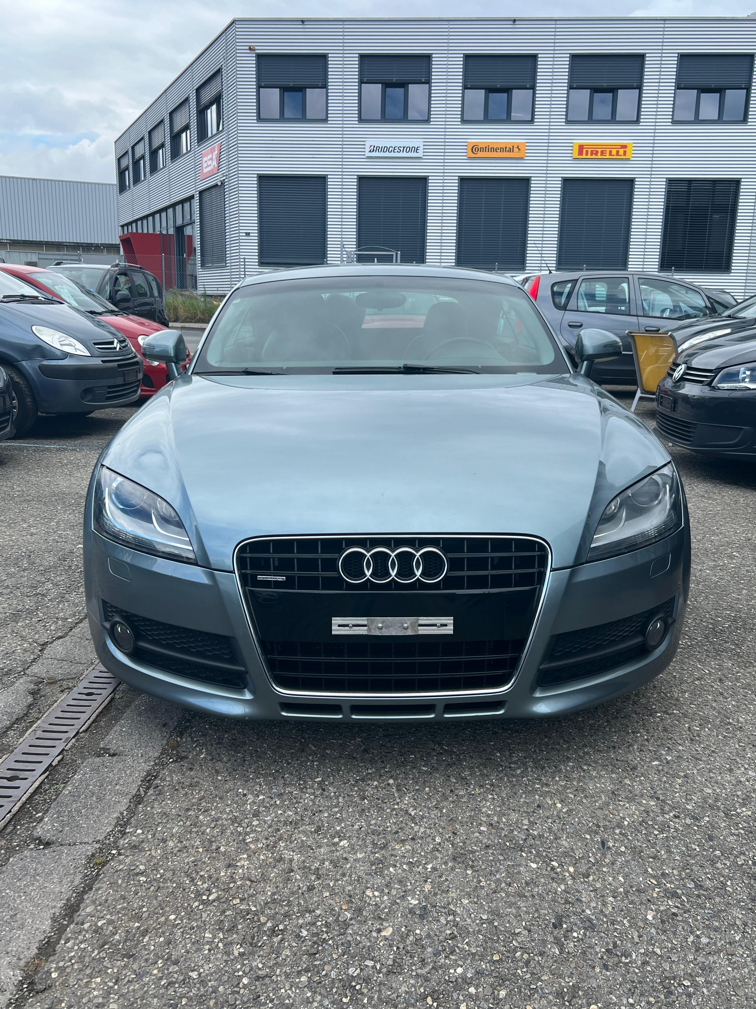 AUDI TT Coupé 3.2 quattro