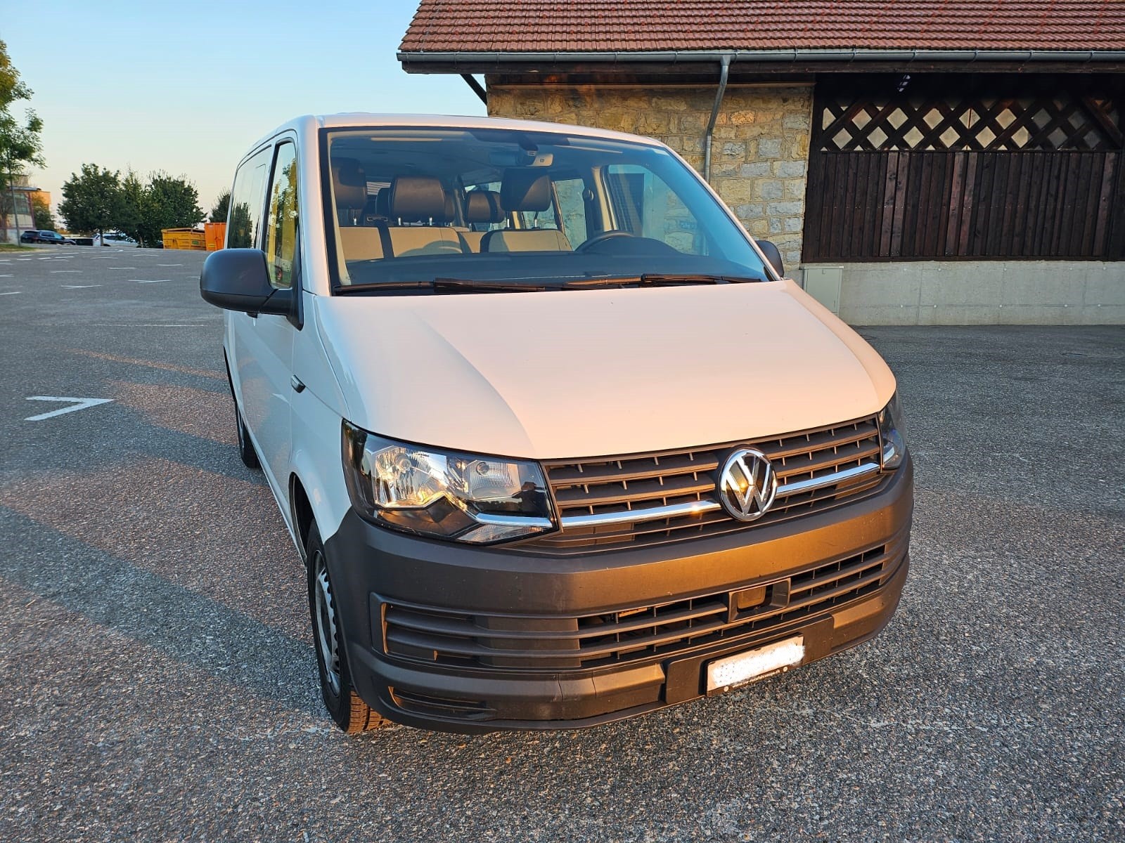 VW T6 2.0 TDI DSG 9 SITZE paar karrosserie schaden quelques degats de carrosserie