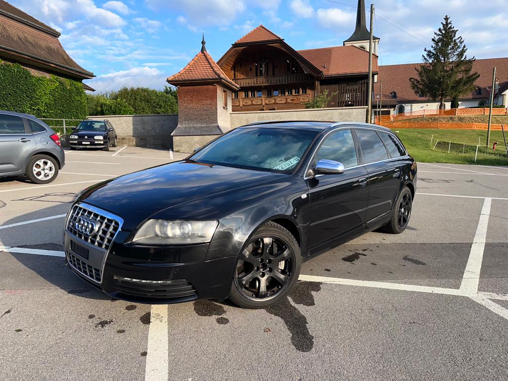 AUDI S6 Avant 5.2 V10 quattro tiptronic