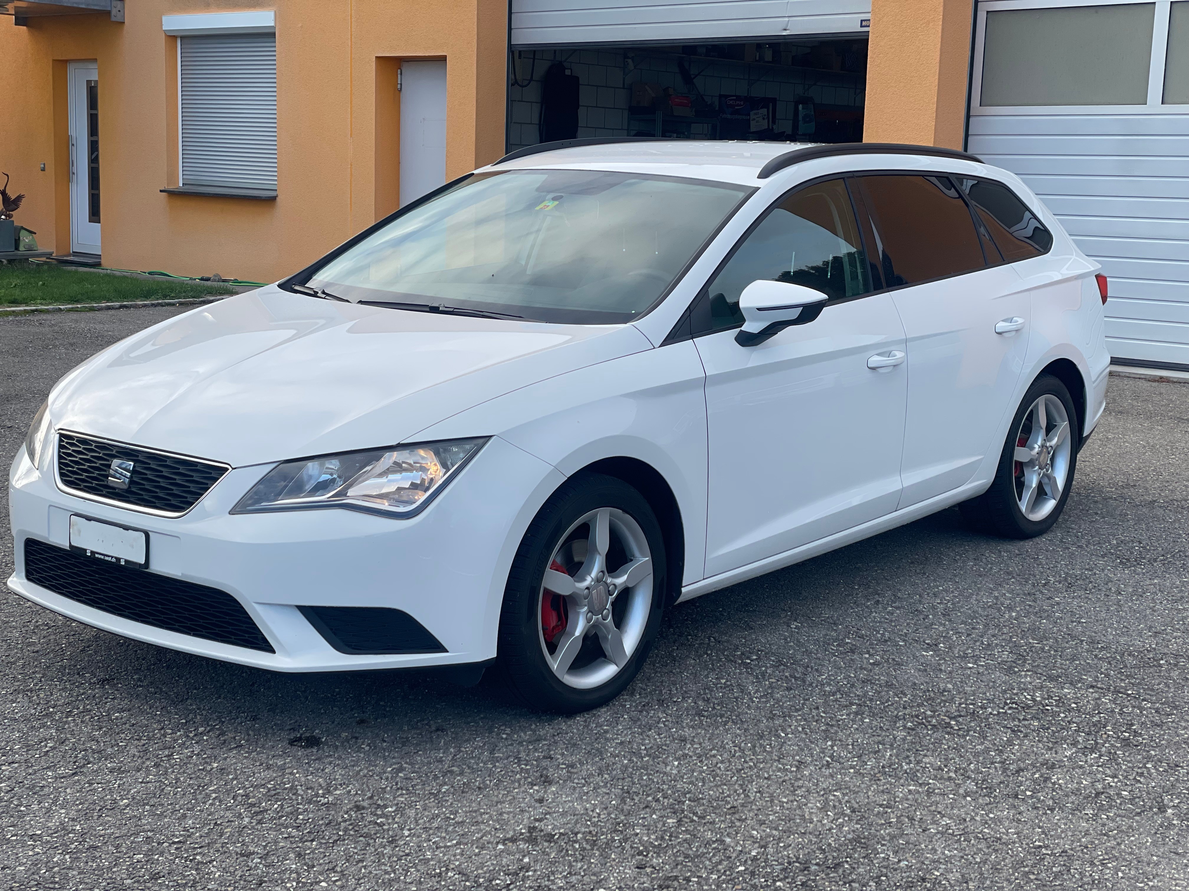 SEAT Leon ST 1.6 TDI Salsa 4Drive Stopp-Start