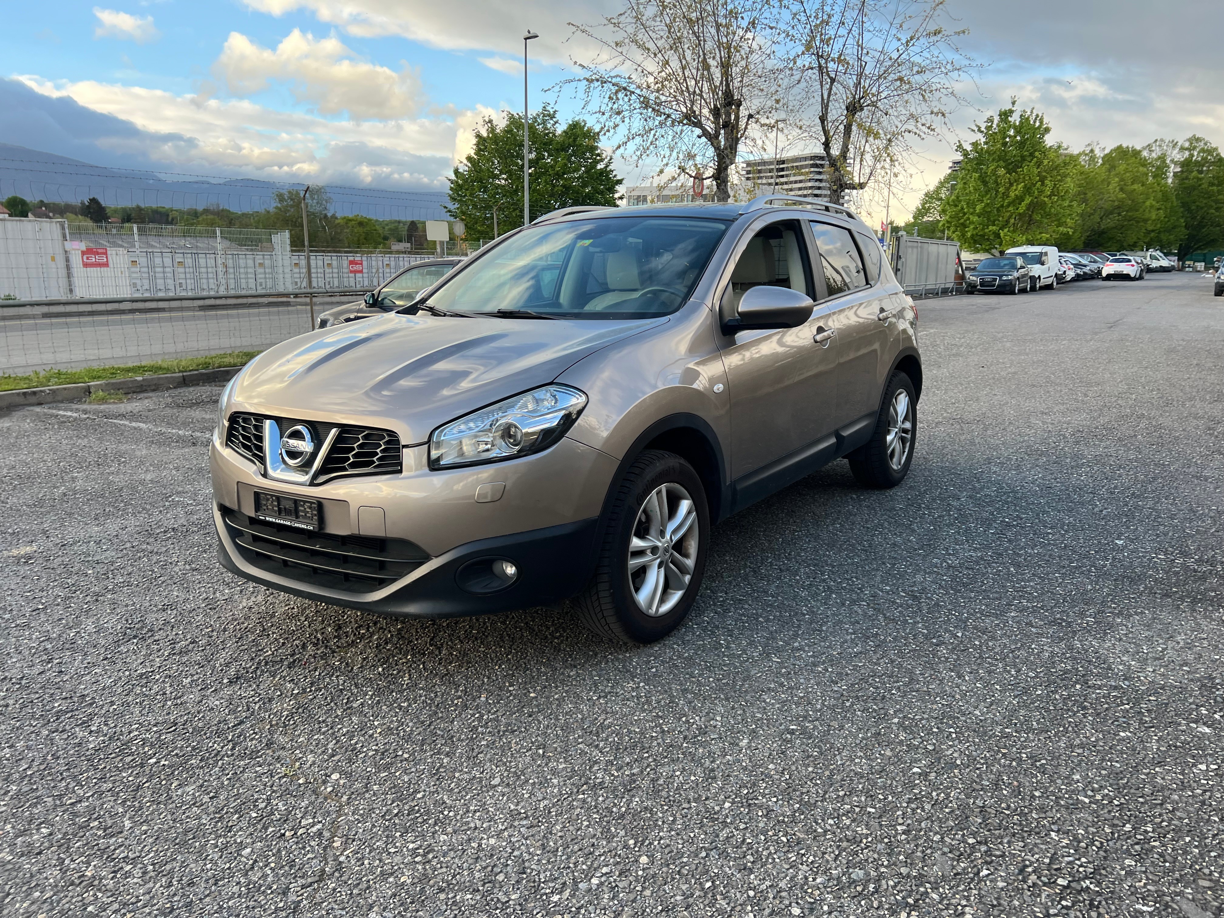 NISSAN Qashqai 2.0 tekna