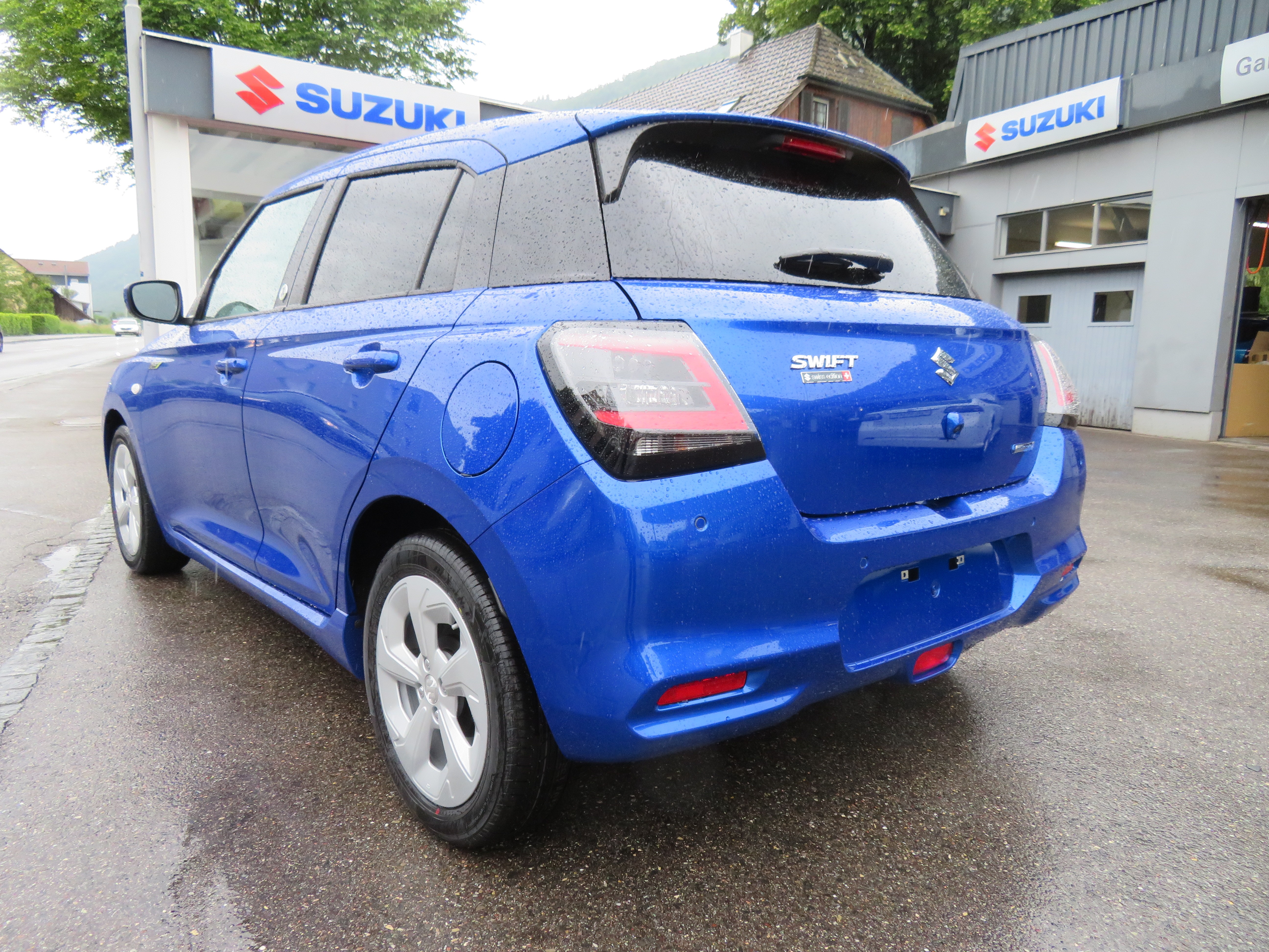 SUZUKI Swift 1.2 1st Edition Hybrid 4x4