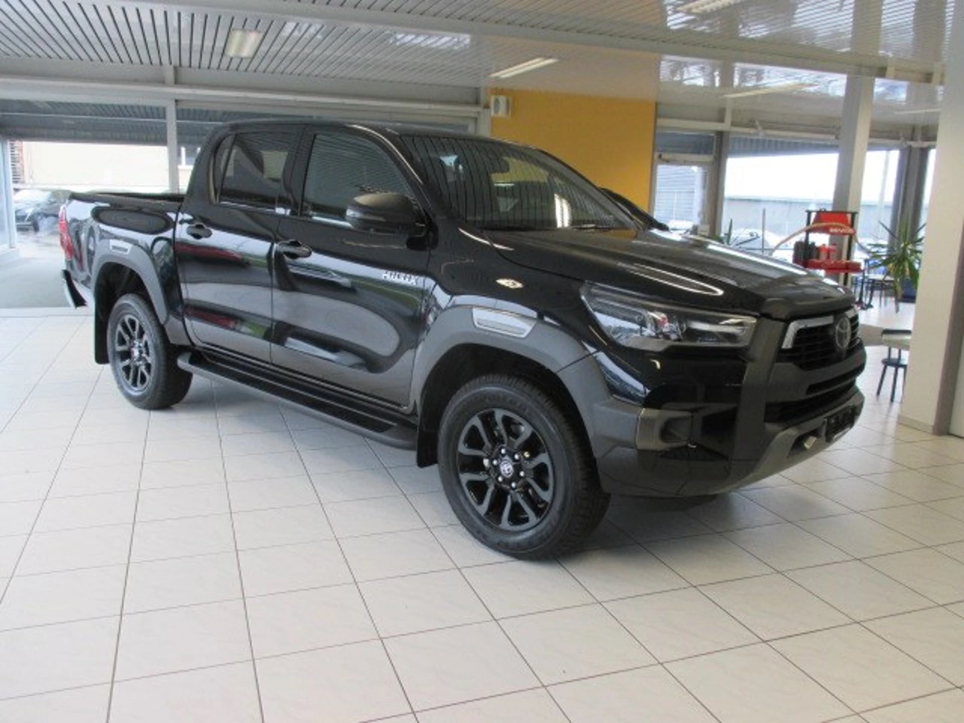 TOYOTA Hilux 2.8D-4D Invincible Double Cab 4x4 A