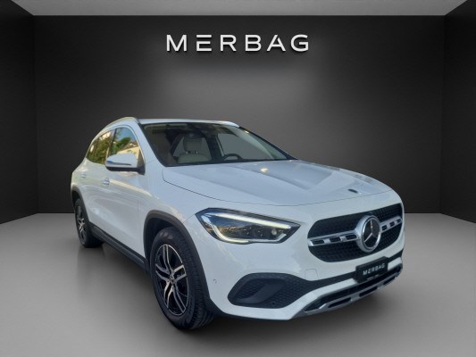 MERCEDES-BENZ GLA 250 Progressive4Matic