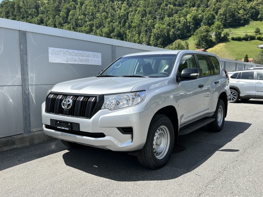 TOYOTA LandCruiser 2.8TD Active