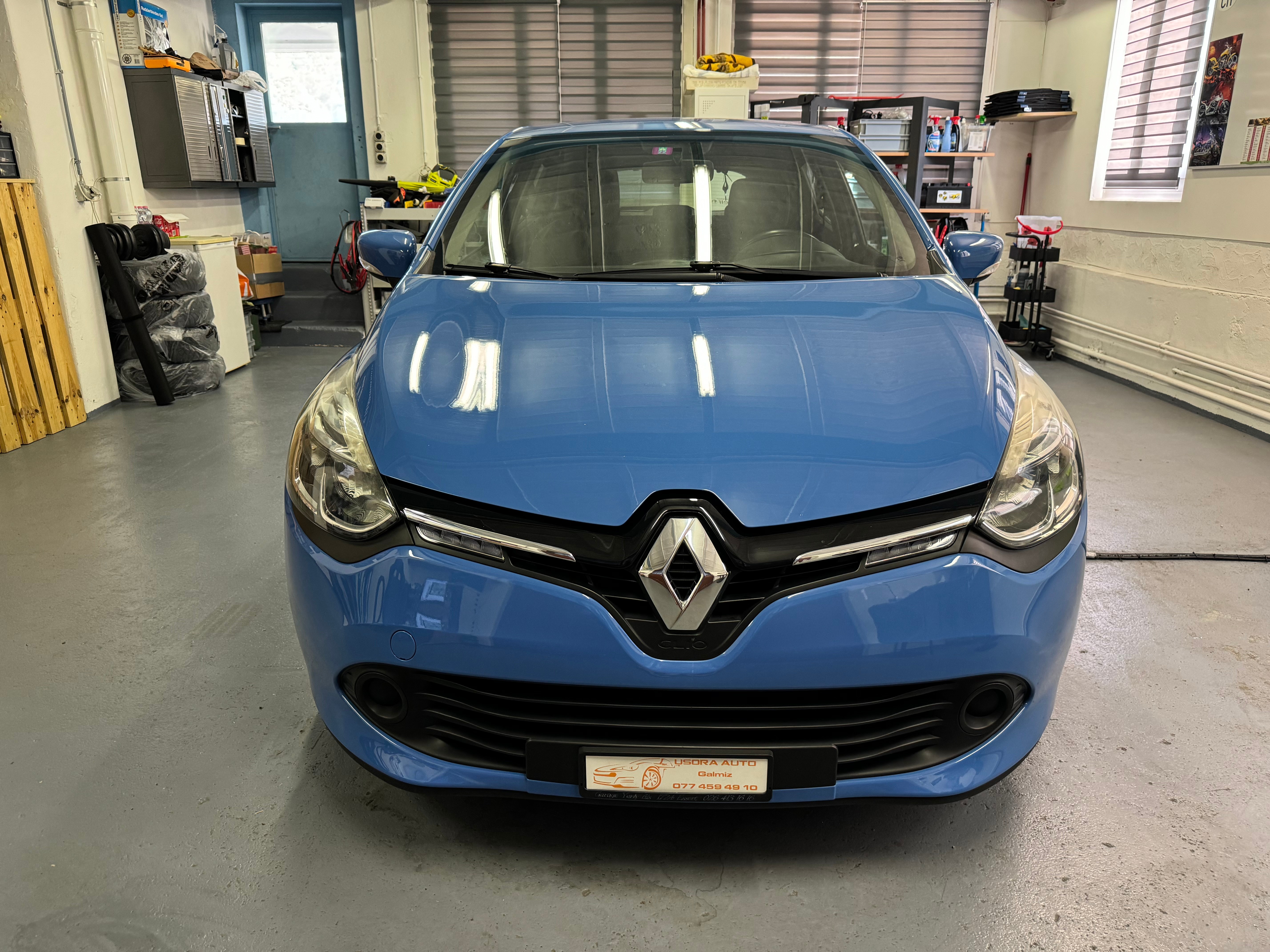 RENAULT Clio 0.9 12V Swiss Edition