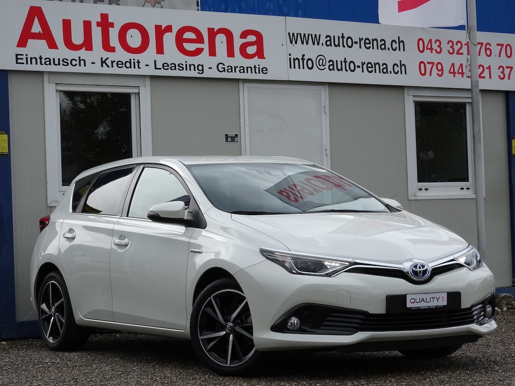 TOYOTA Auris 1.8 HSD Trend e-CVT