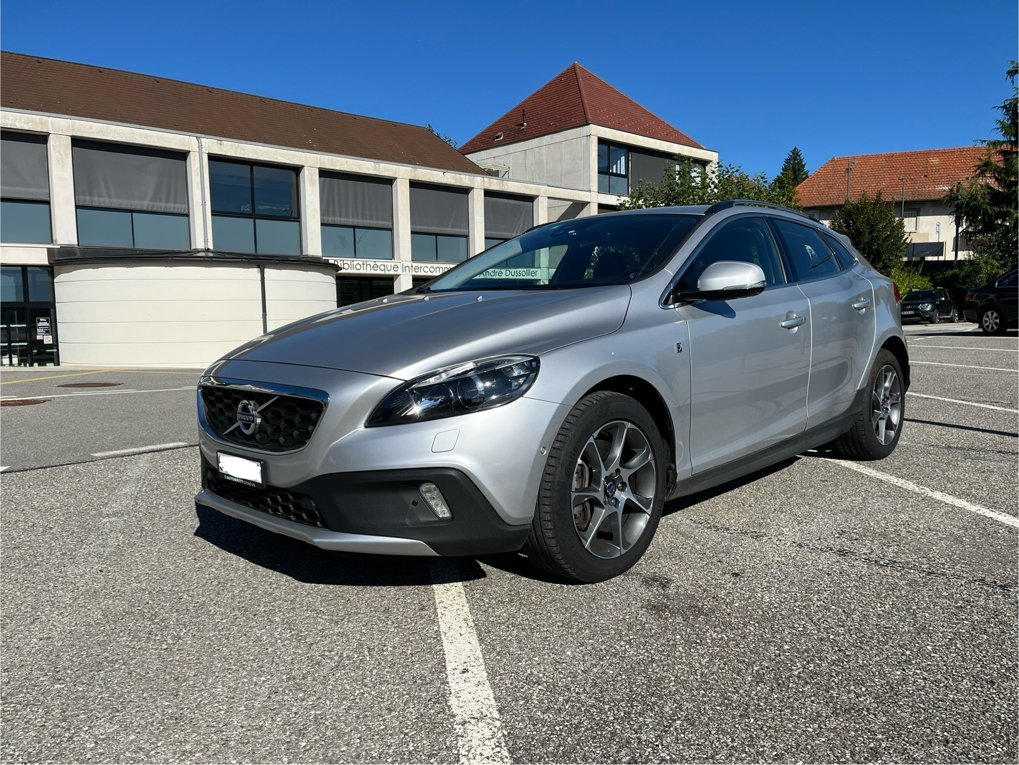 VOLVO V40 Cross Country T4 2.0 AWD Ocean Race Geartronic