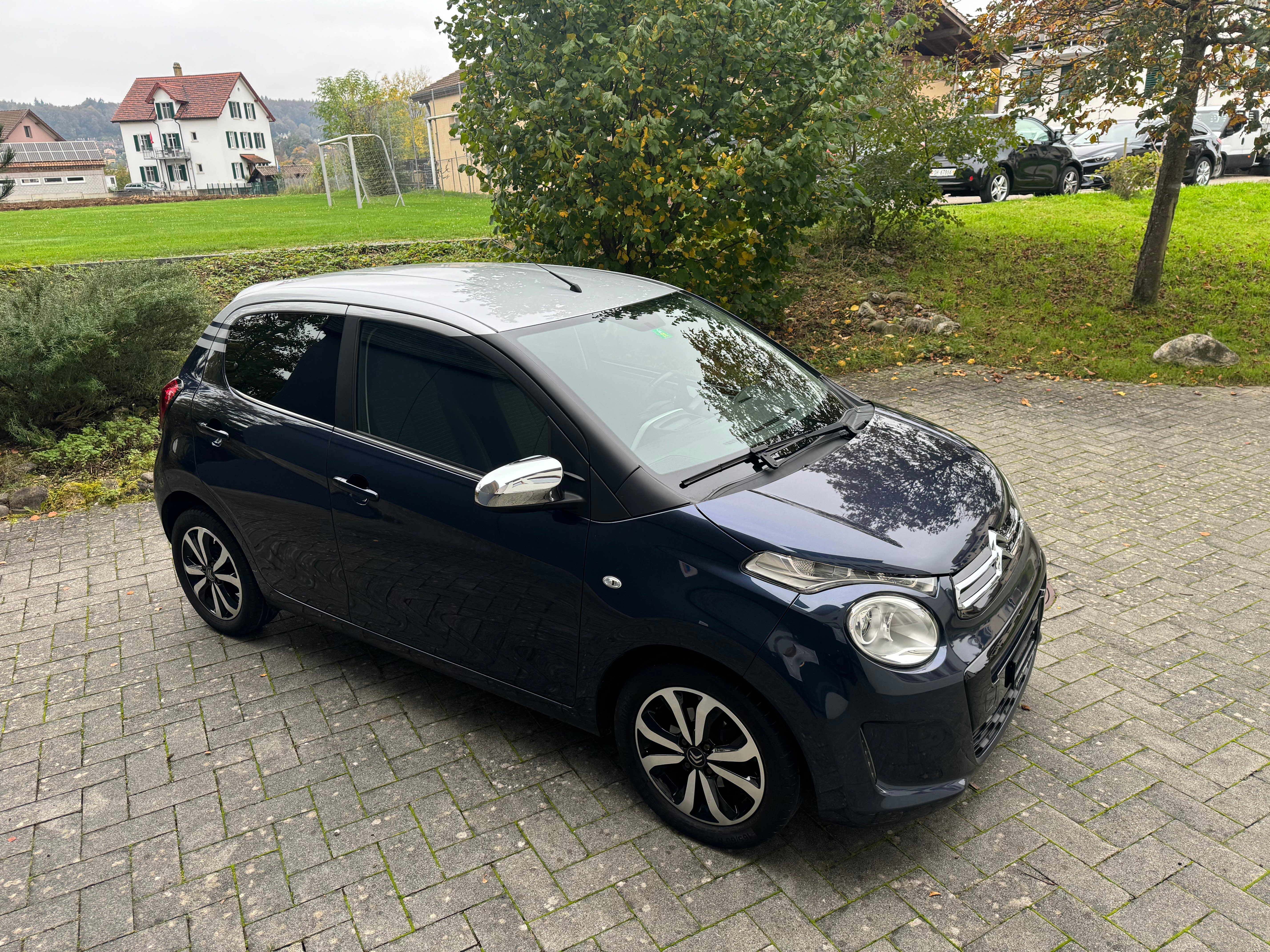 CITROEN C1 1.2 VTi Shine Edition