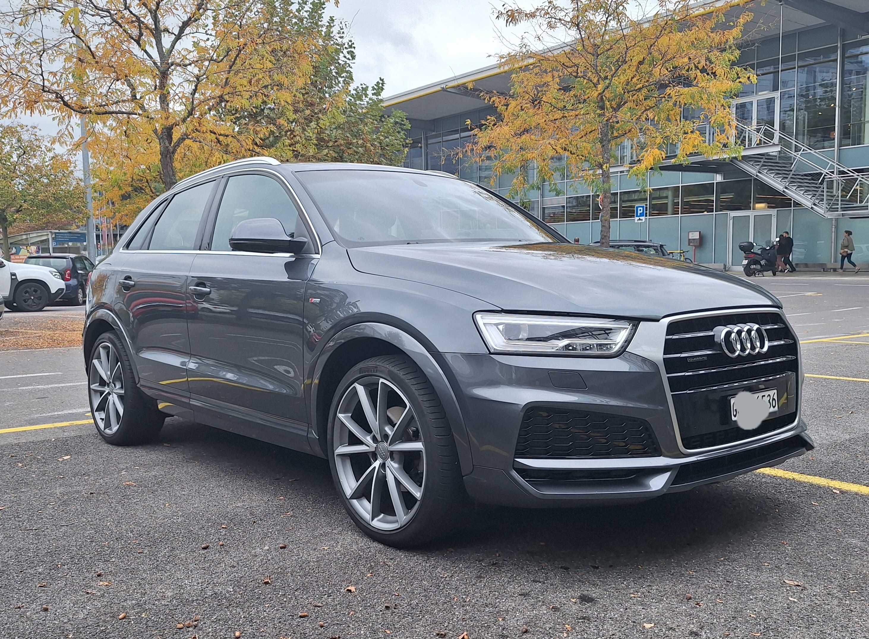 AUDI Q3 2.0 TFSI quattro S-tronic