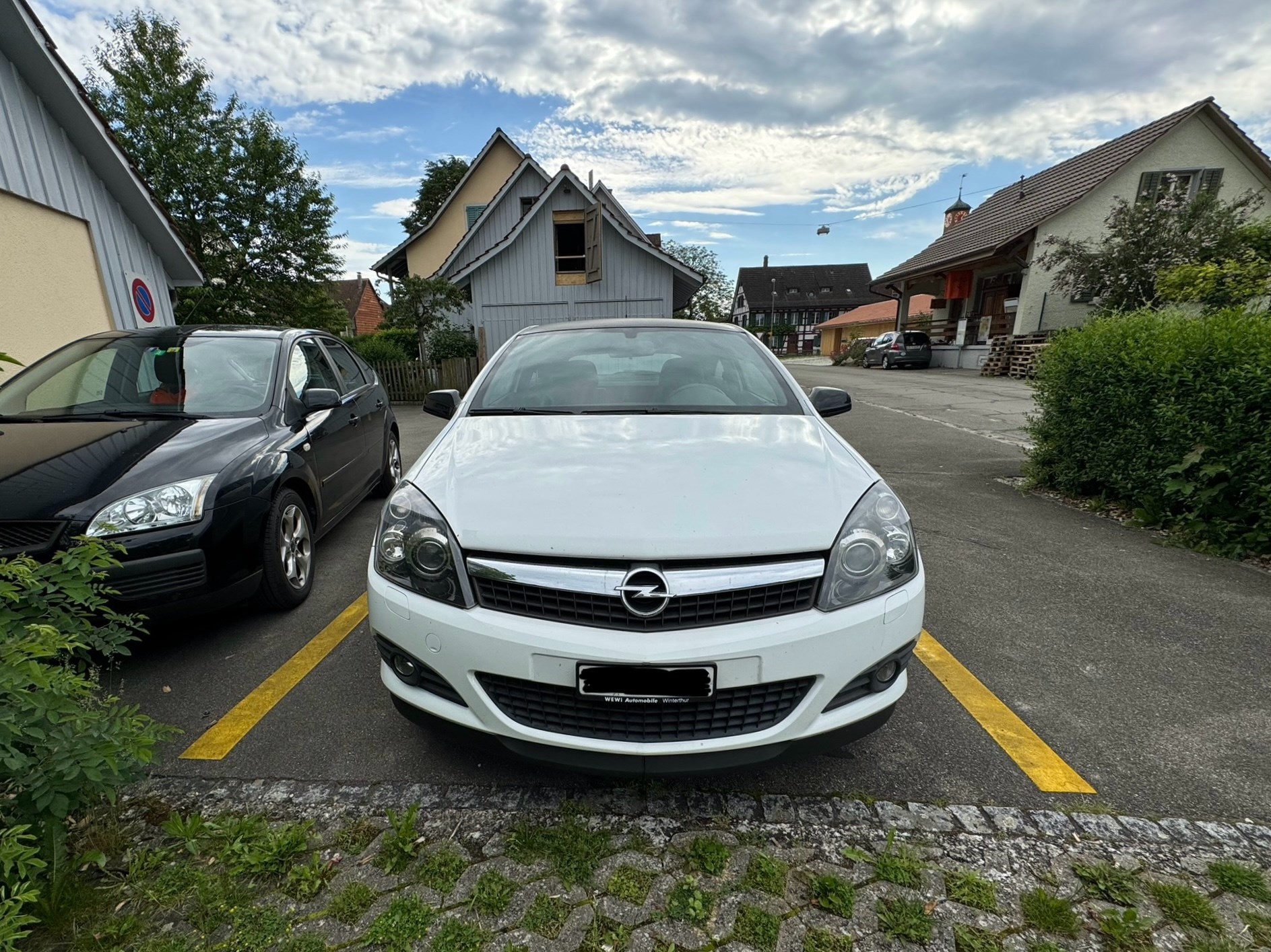 OPEL Astra GTC 2.0i 16V Turbo Sport