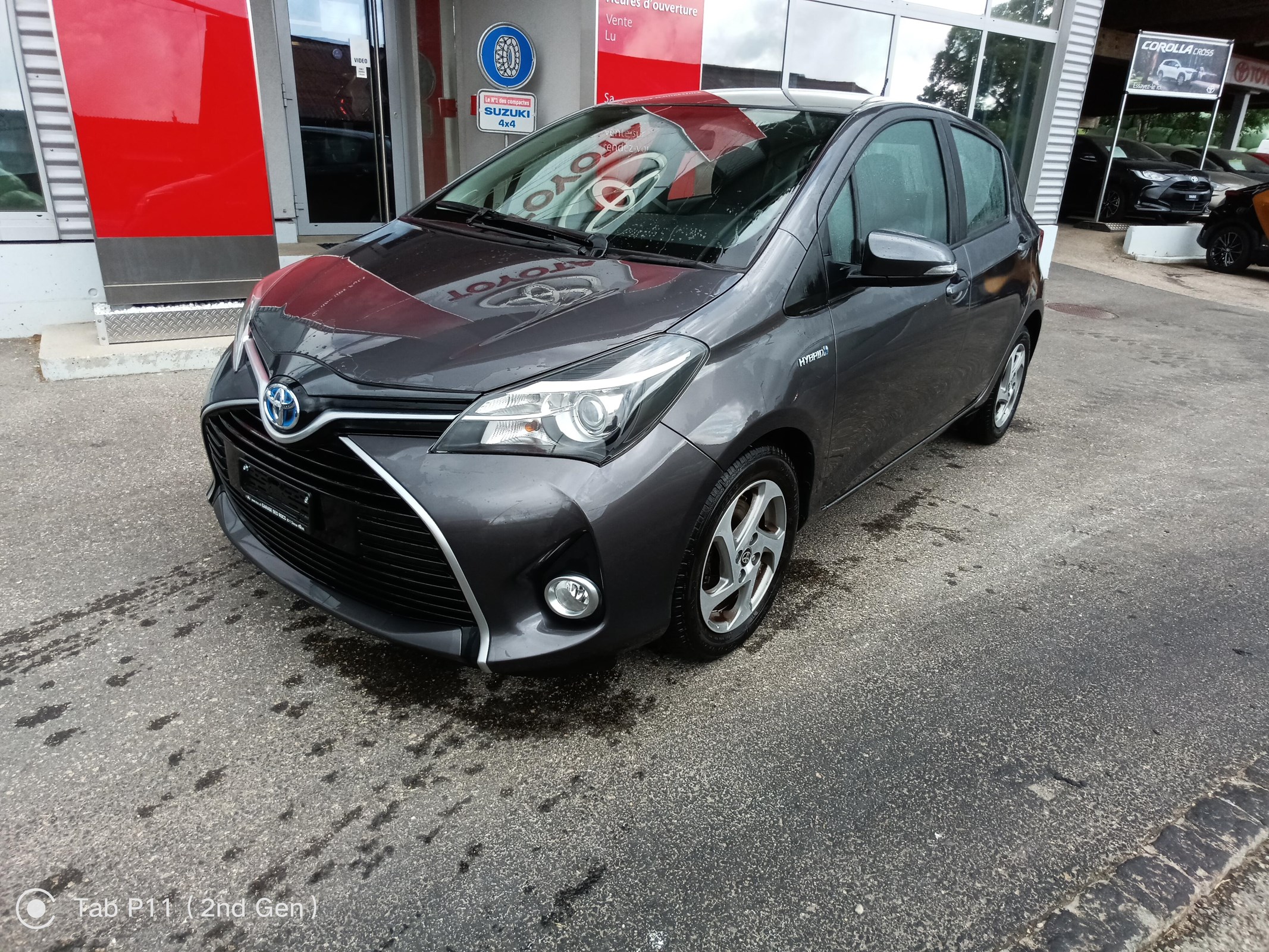 TOYOTA Yaris 1.5 VVT-i HSD Luna