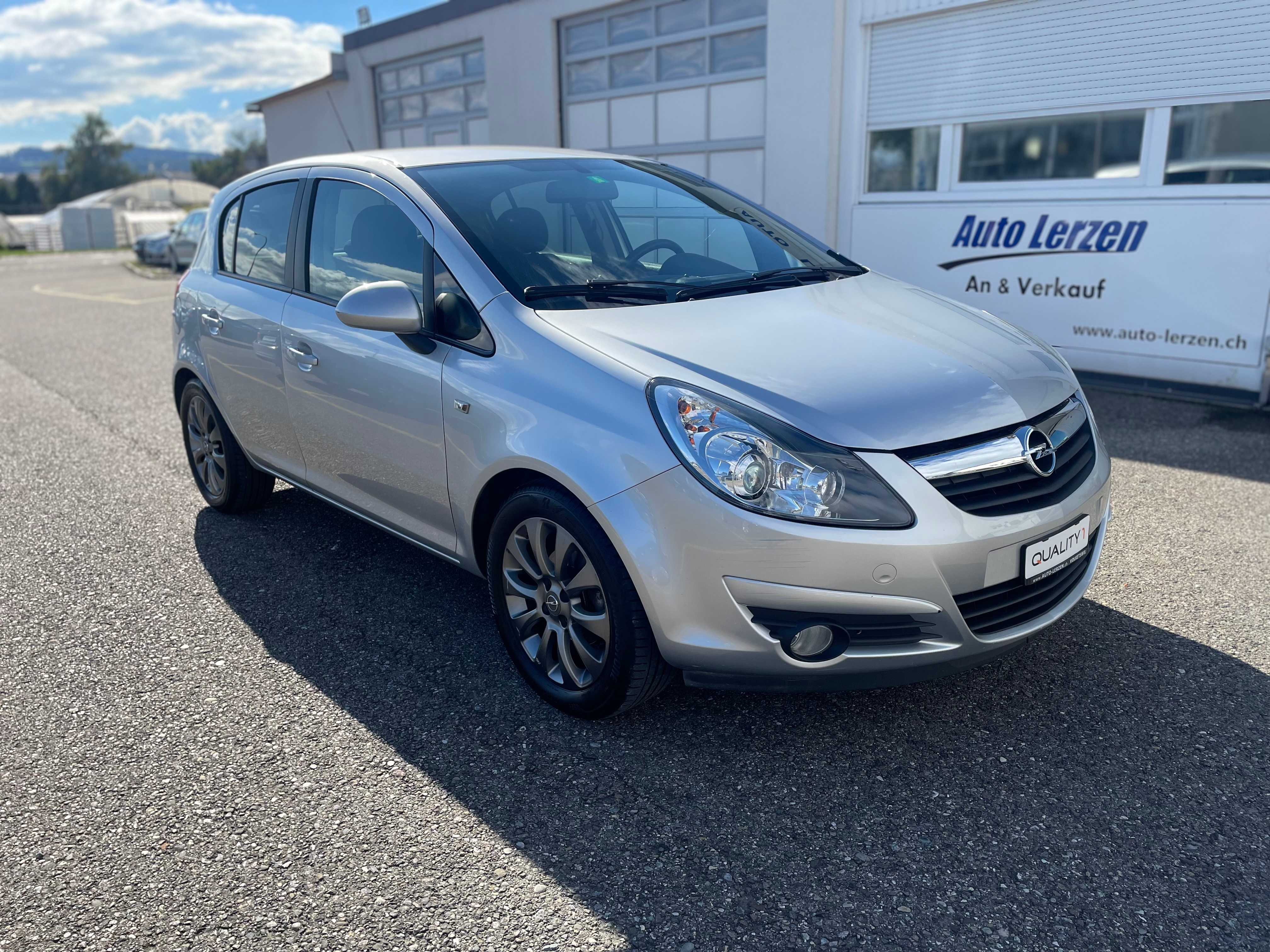 OPEL Corsa 1.4 TP Color Edition