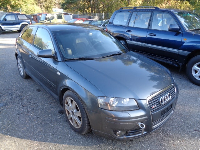 AUDI A3 2.0 Turbo FSI Ambition quattro