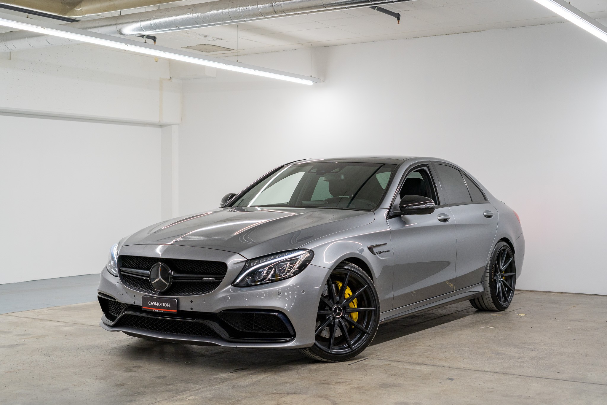 MERCEDES-BENZ C 63 AMG