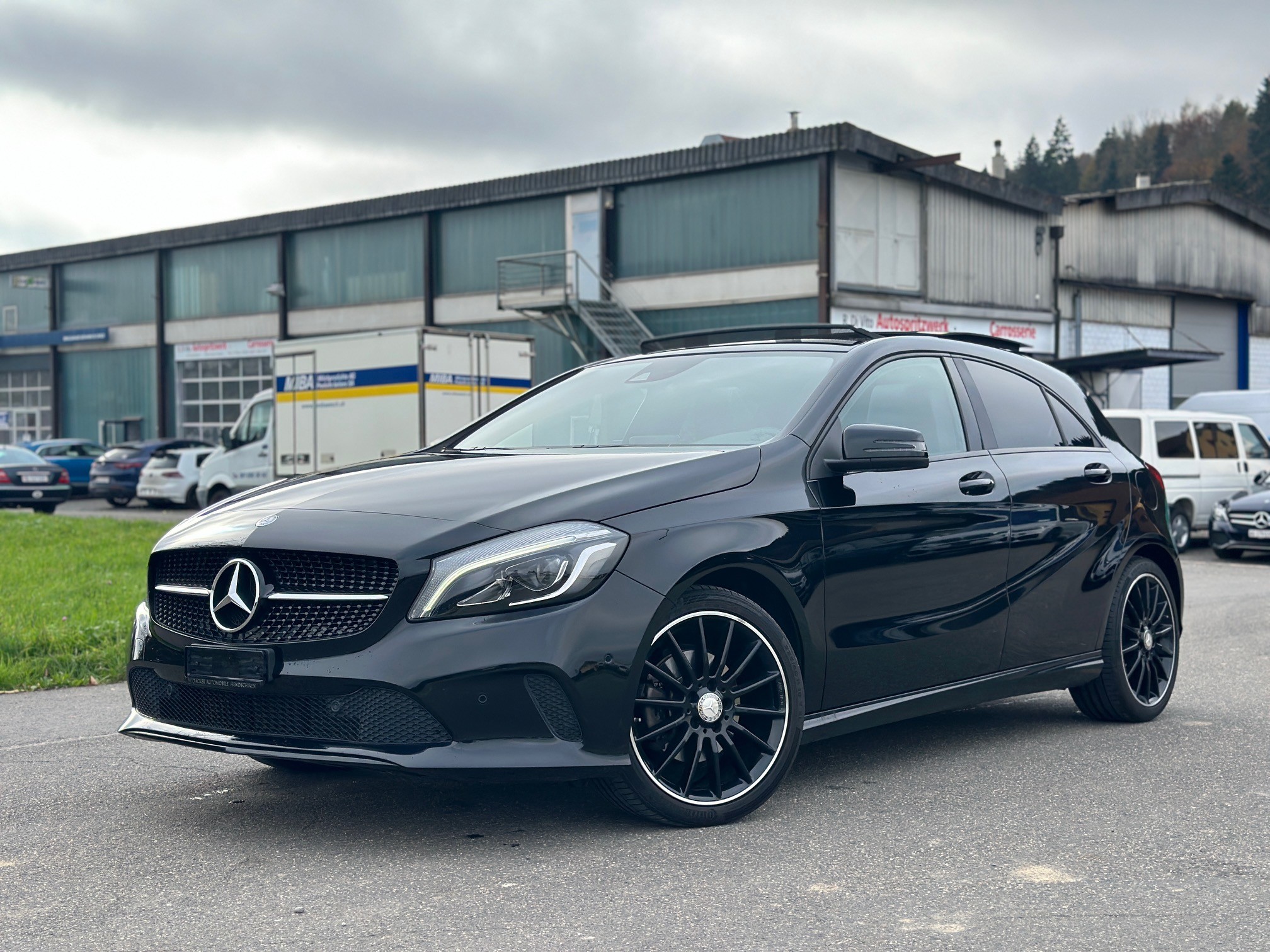 MERCEDES-BENZ A 200 7G-DCT