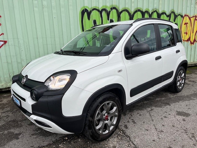 FIAT Panda 1.0 MHEV Cross