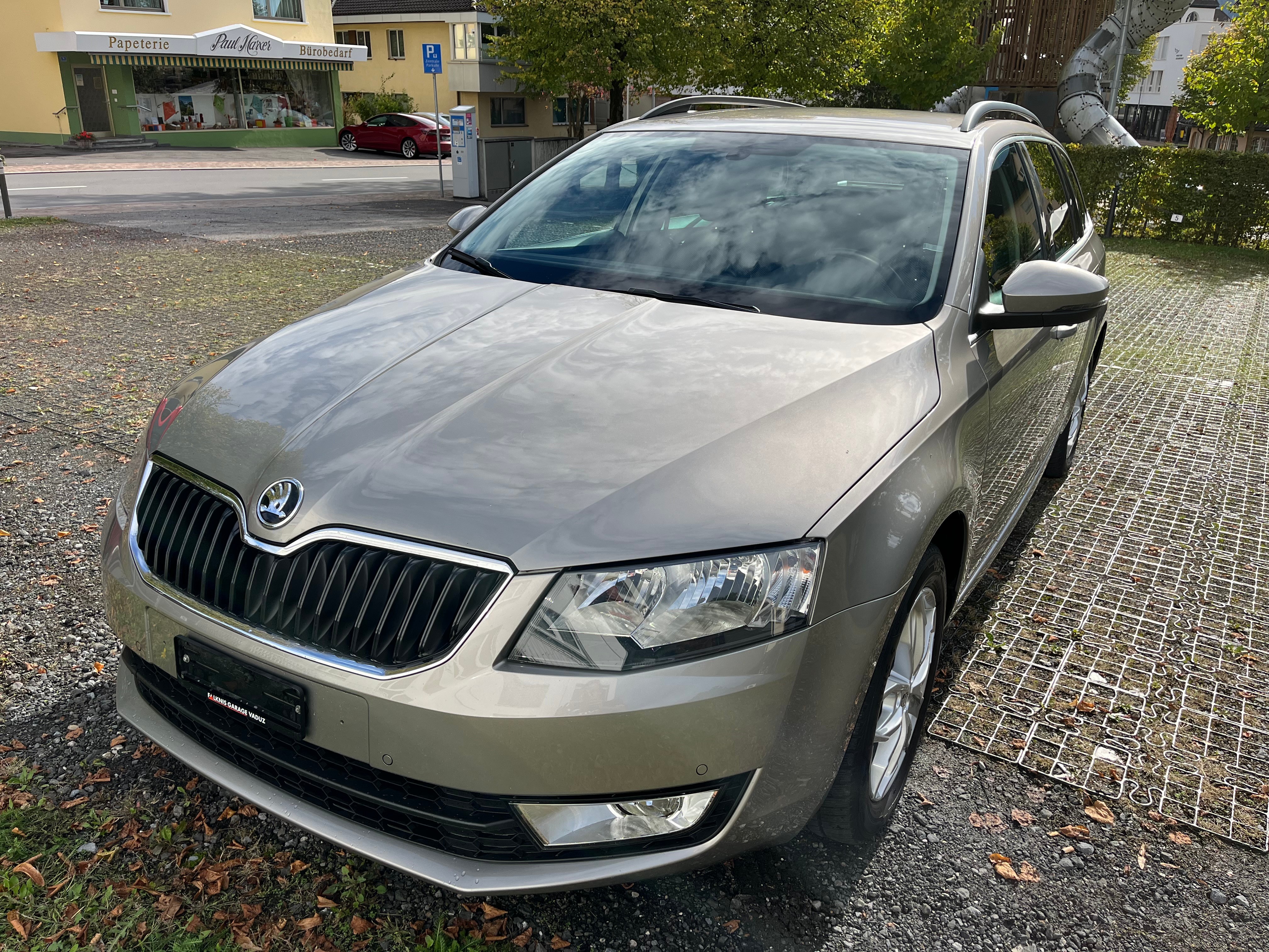 SKODA Octavia Combi 1.8 TSI Fresh 4x4 DSG