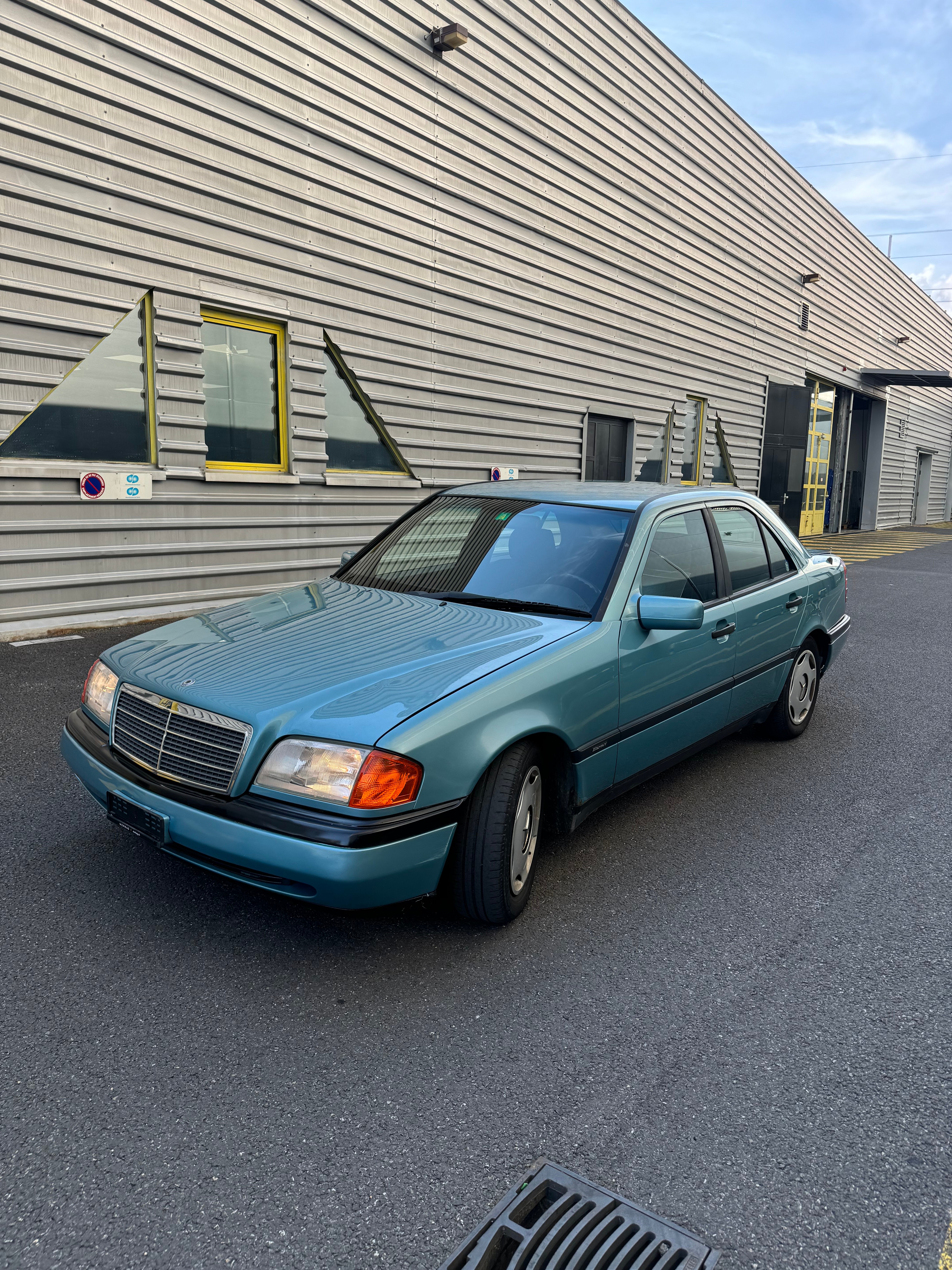 MERCEDES-BENZ C 180 Classic