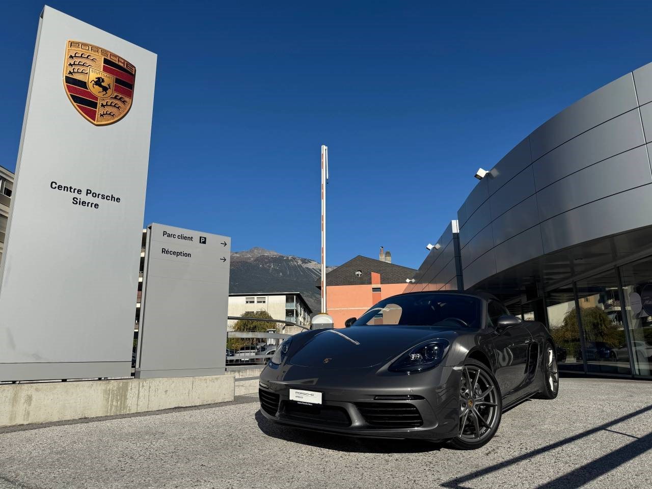 PORSCHE 718 Boxster