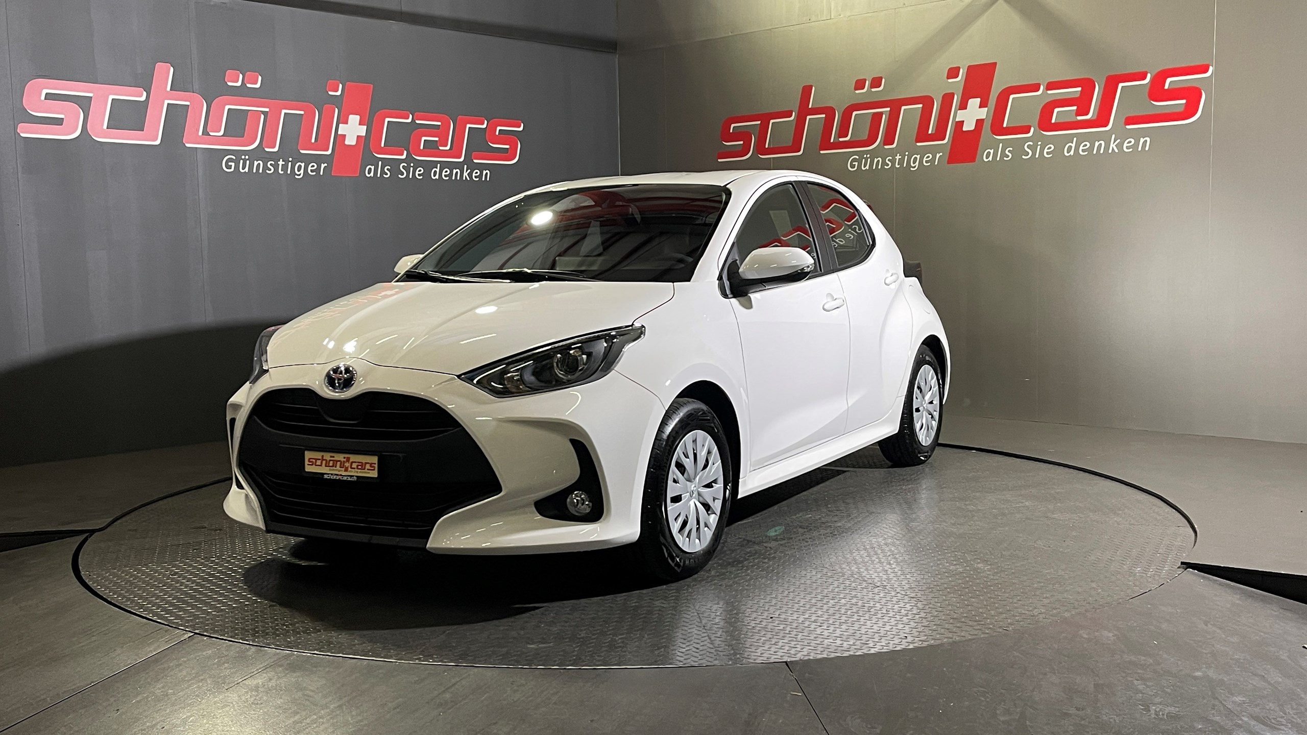 TOYOTA Yaris 1.5 Comfort e-CVT