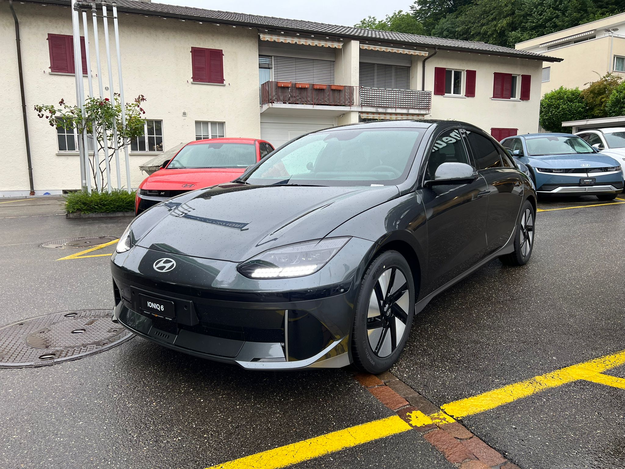 HYUNDAI Ioniq 6 77kWh Launch Edition 4WD