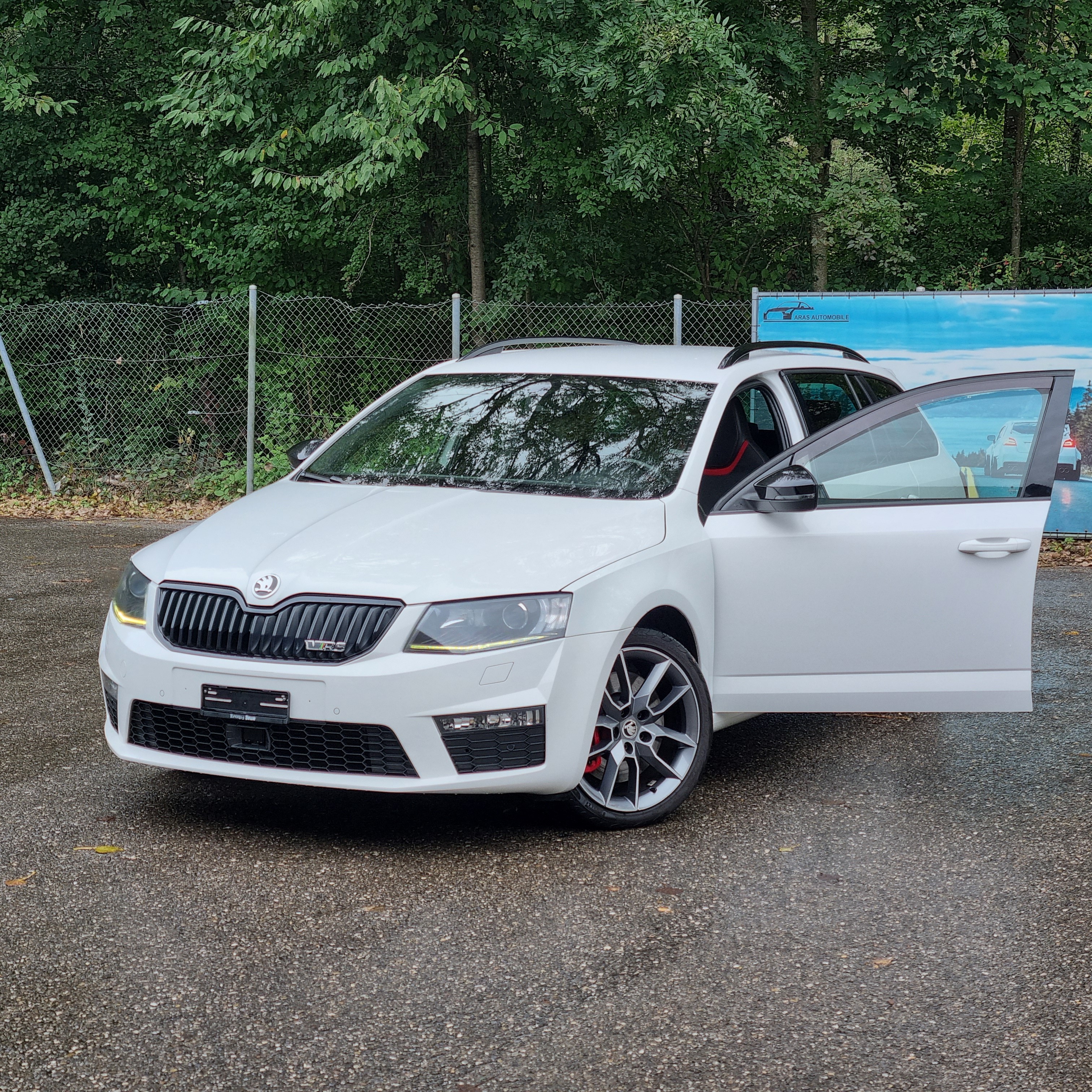 SKODA Octavia Combi 2.0 TSI RS