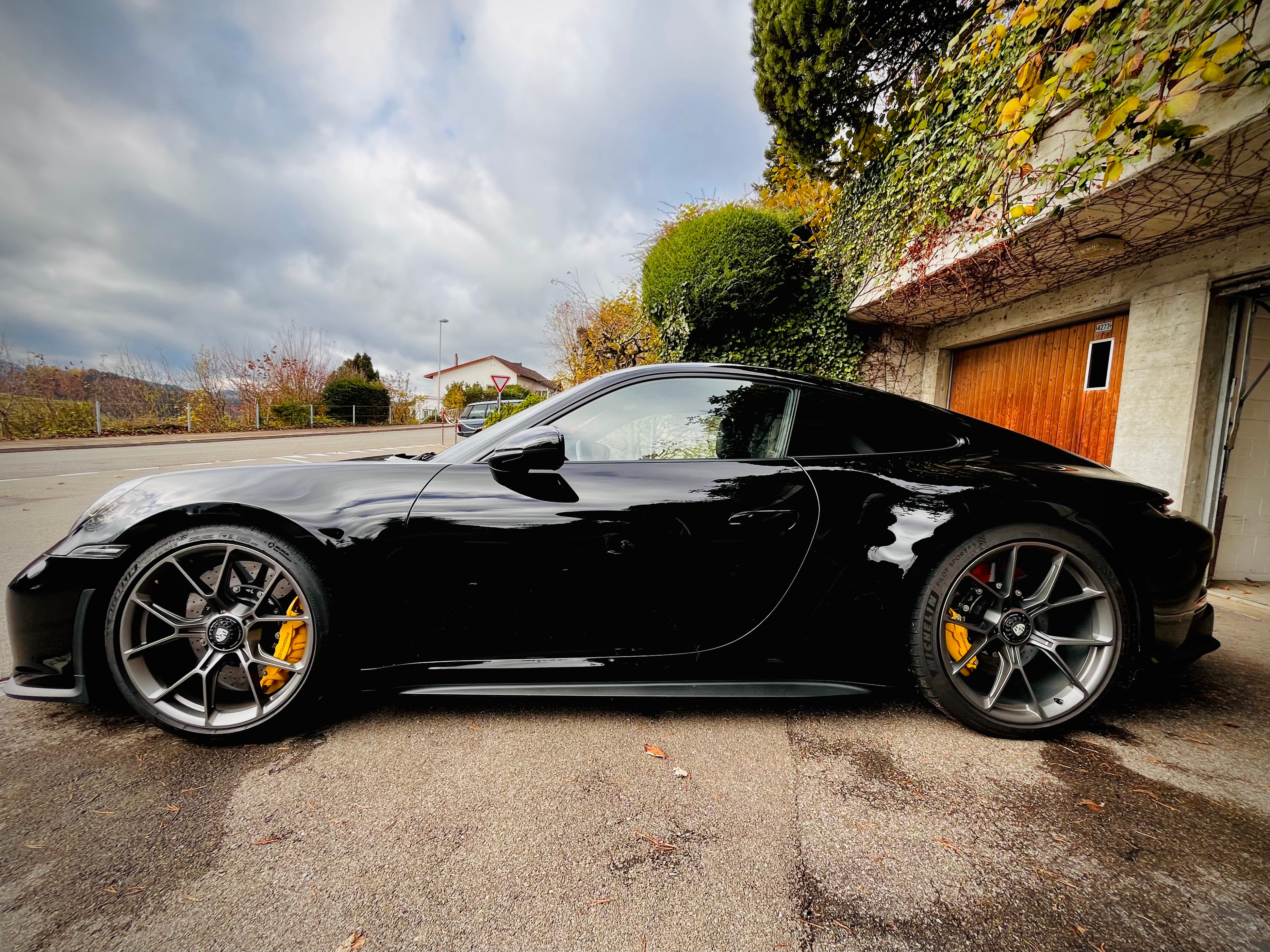 PORSCHE 911 GT3 Touring