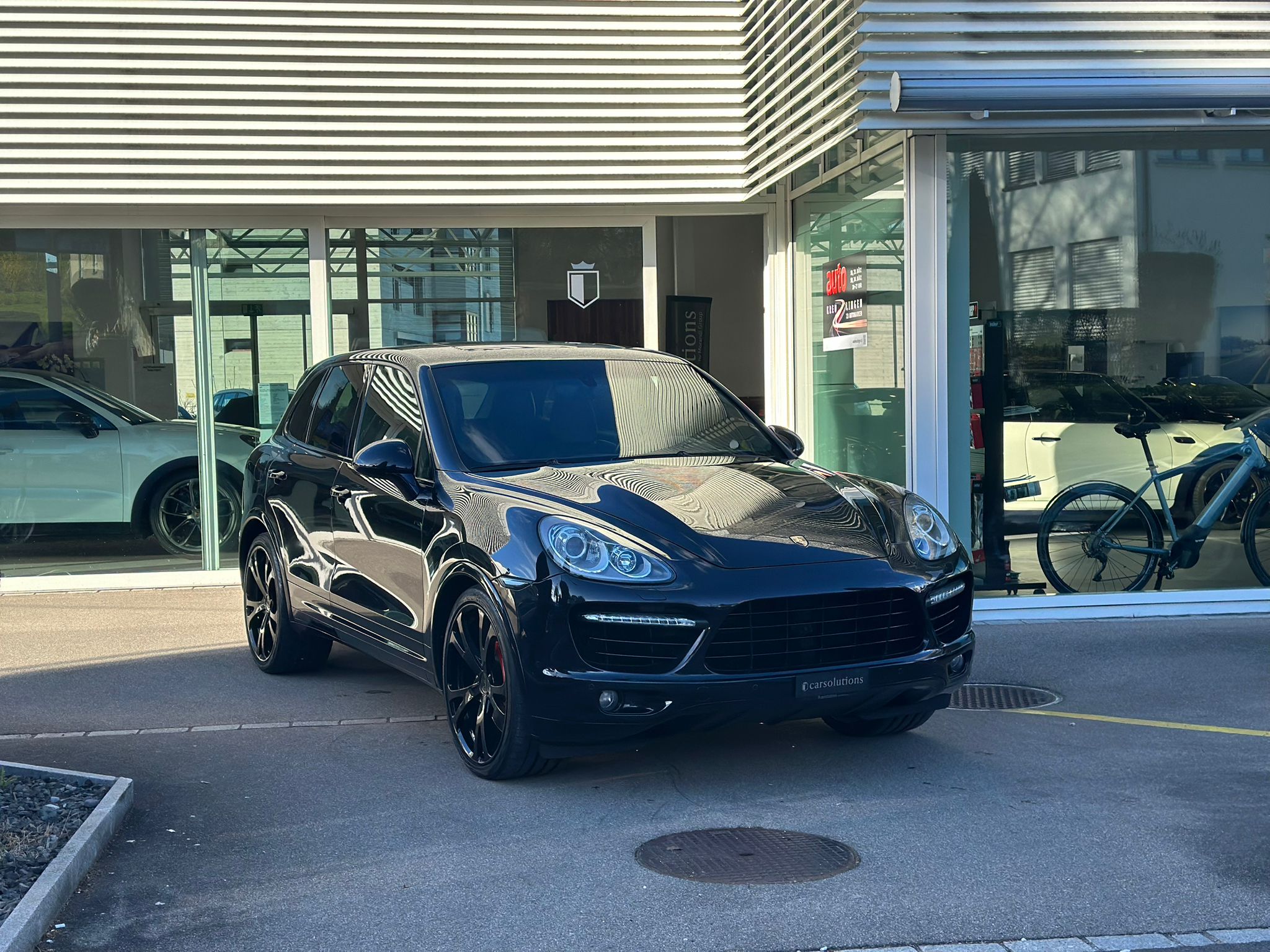 PORSCHE Cayenne Turbo